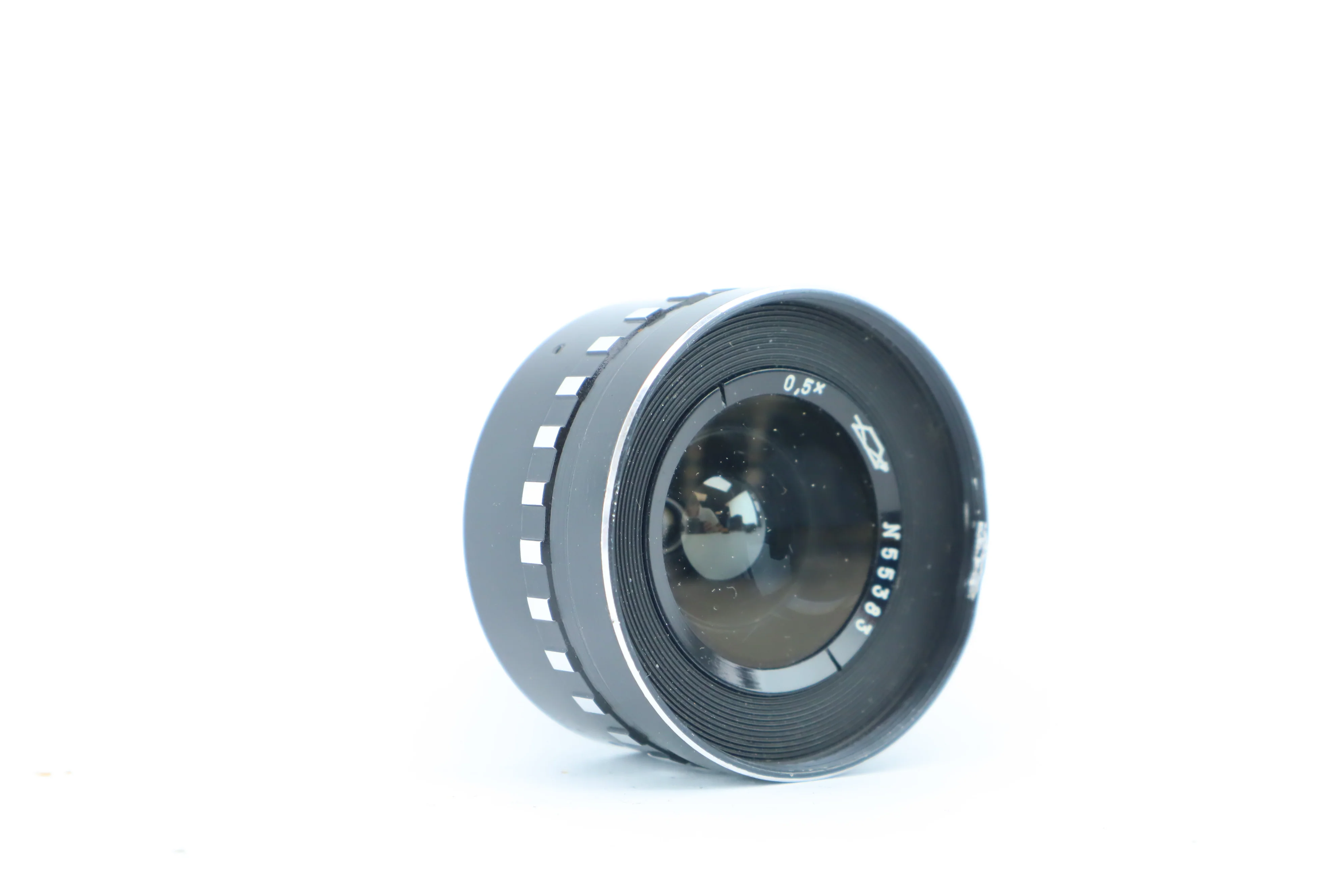 Zenit Quarz 2M – Soviet 8mm Wind-Up Film Camera - Image 5