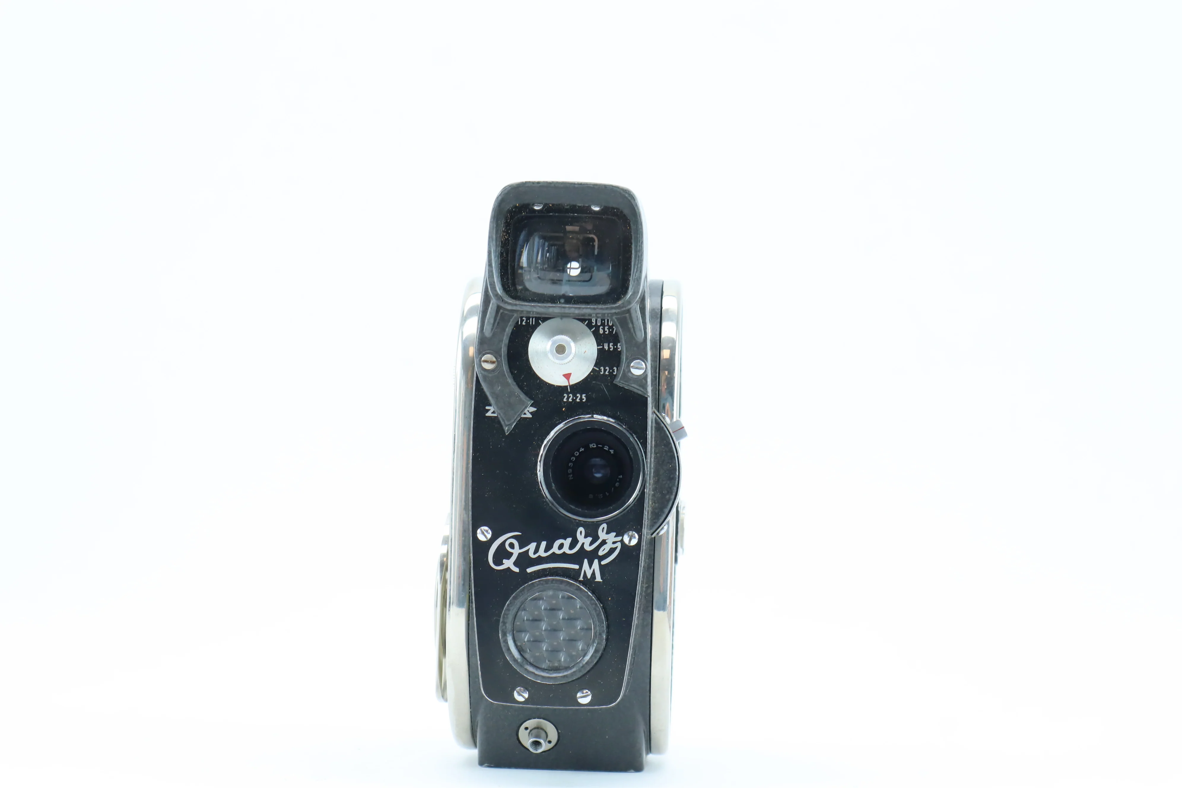Quarz M – Soviet Wind-Up Super 8 Camera