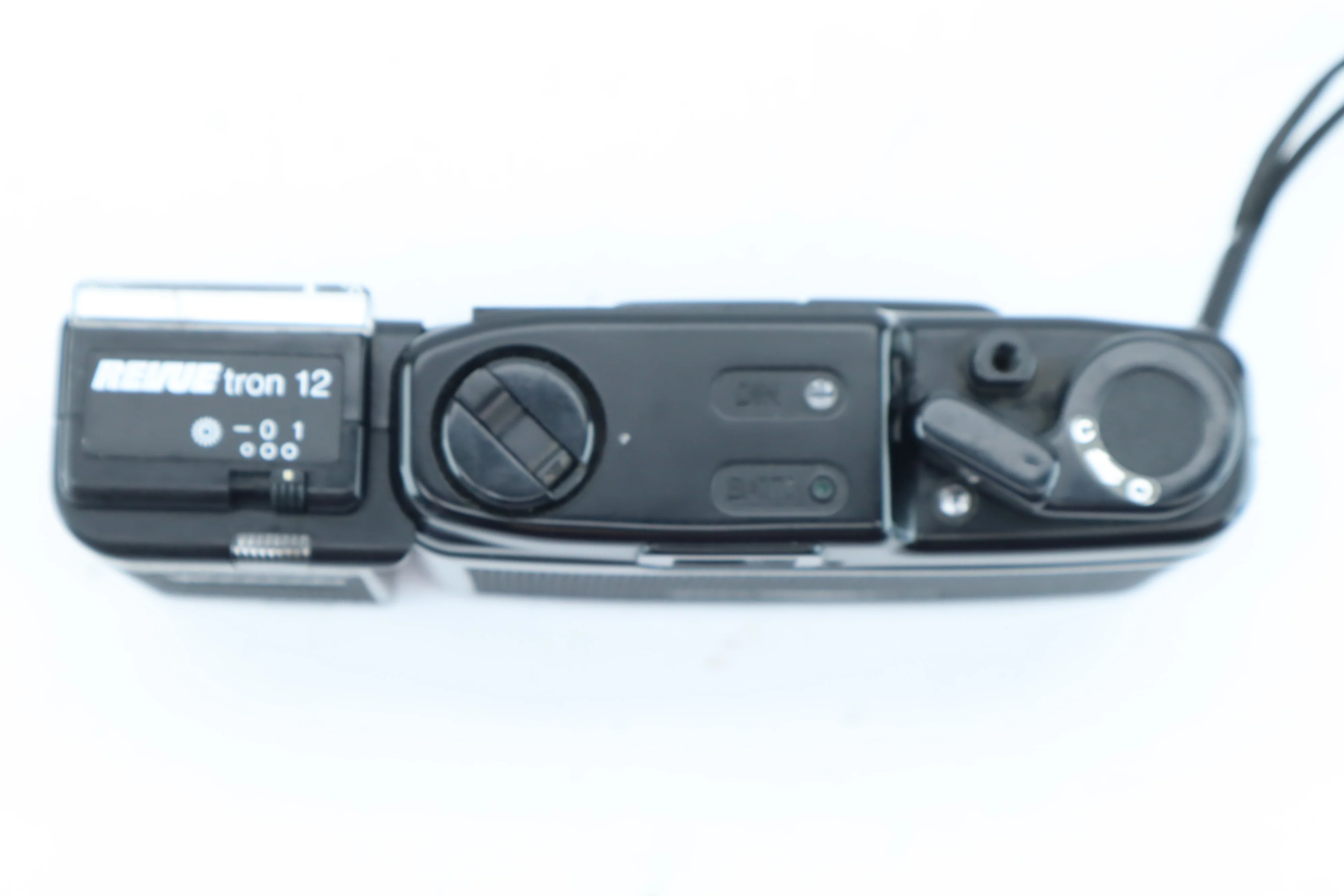Revue 35 CC – Compact 35mm Rangefinder Camera - Image 4