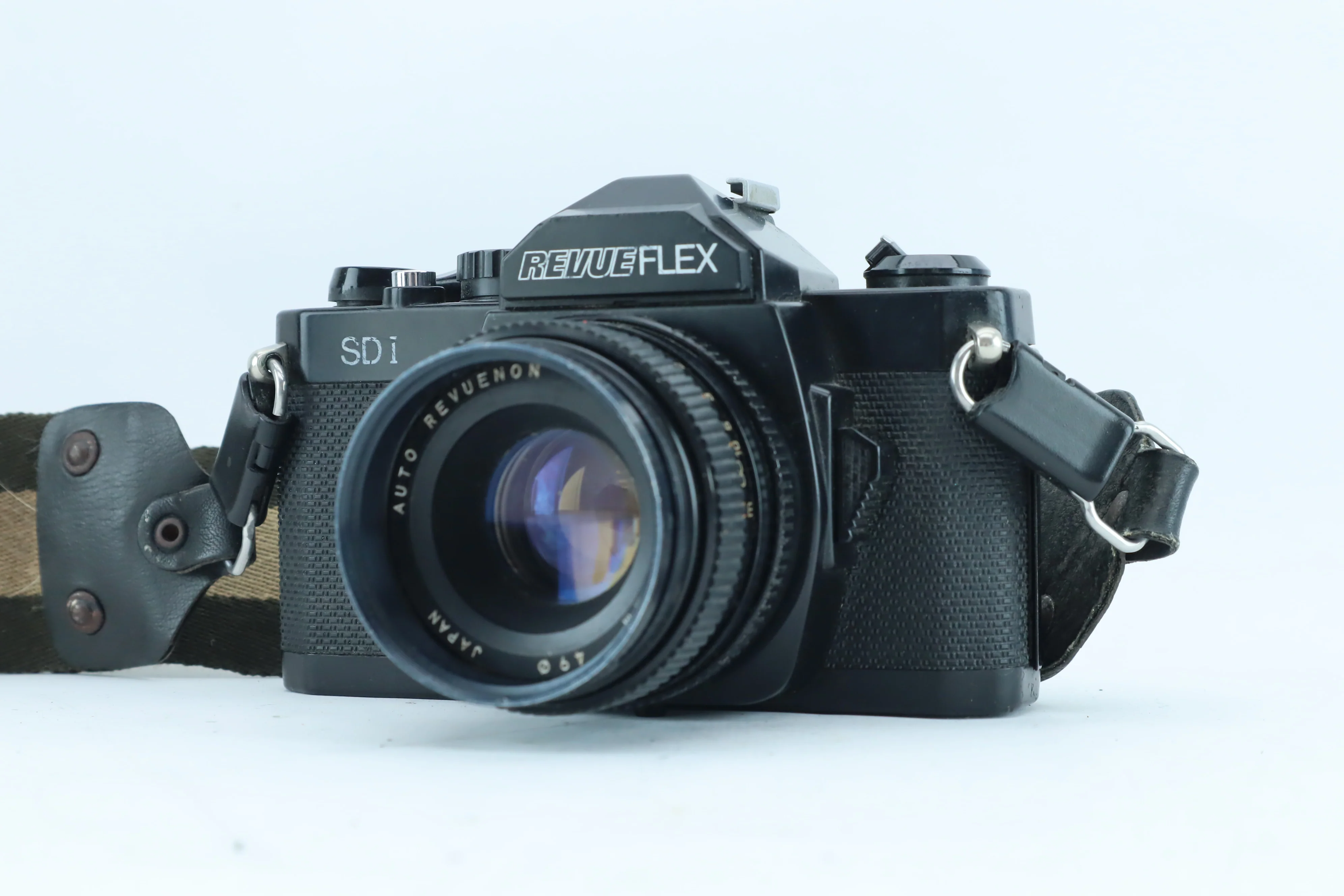 Revueflex SD I | S/N: 148766 with Auto Revuenon 50mm f/1.9 - Image 2