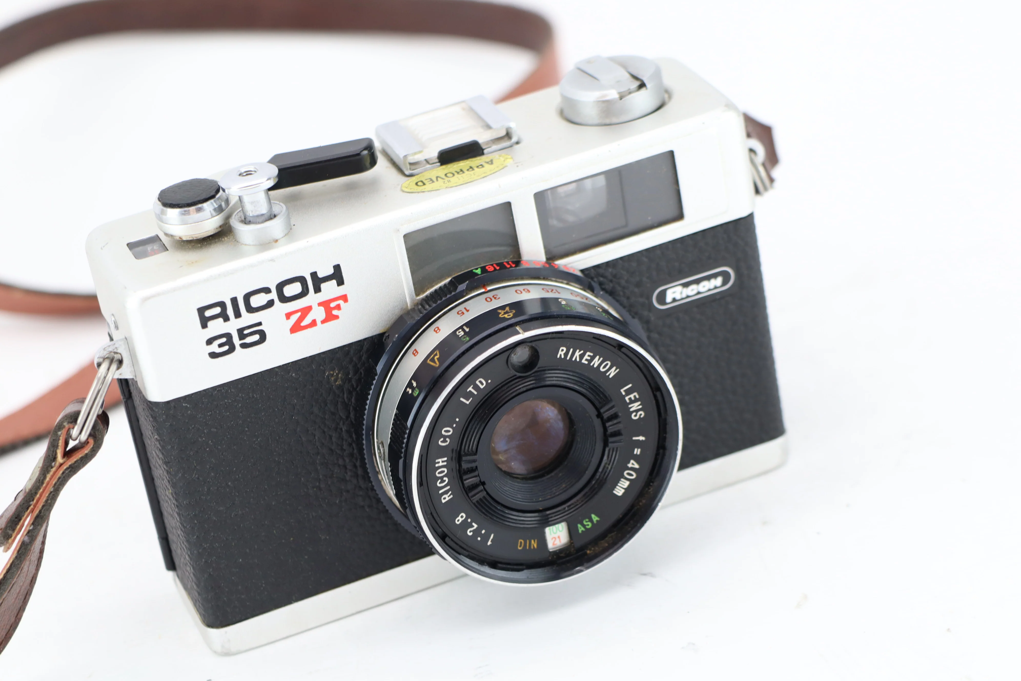 Ricoh 35 ZF 40mm 2,8 - Image 5