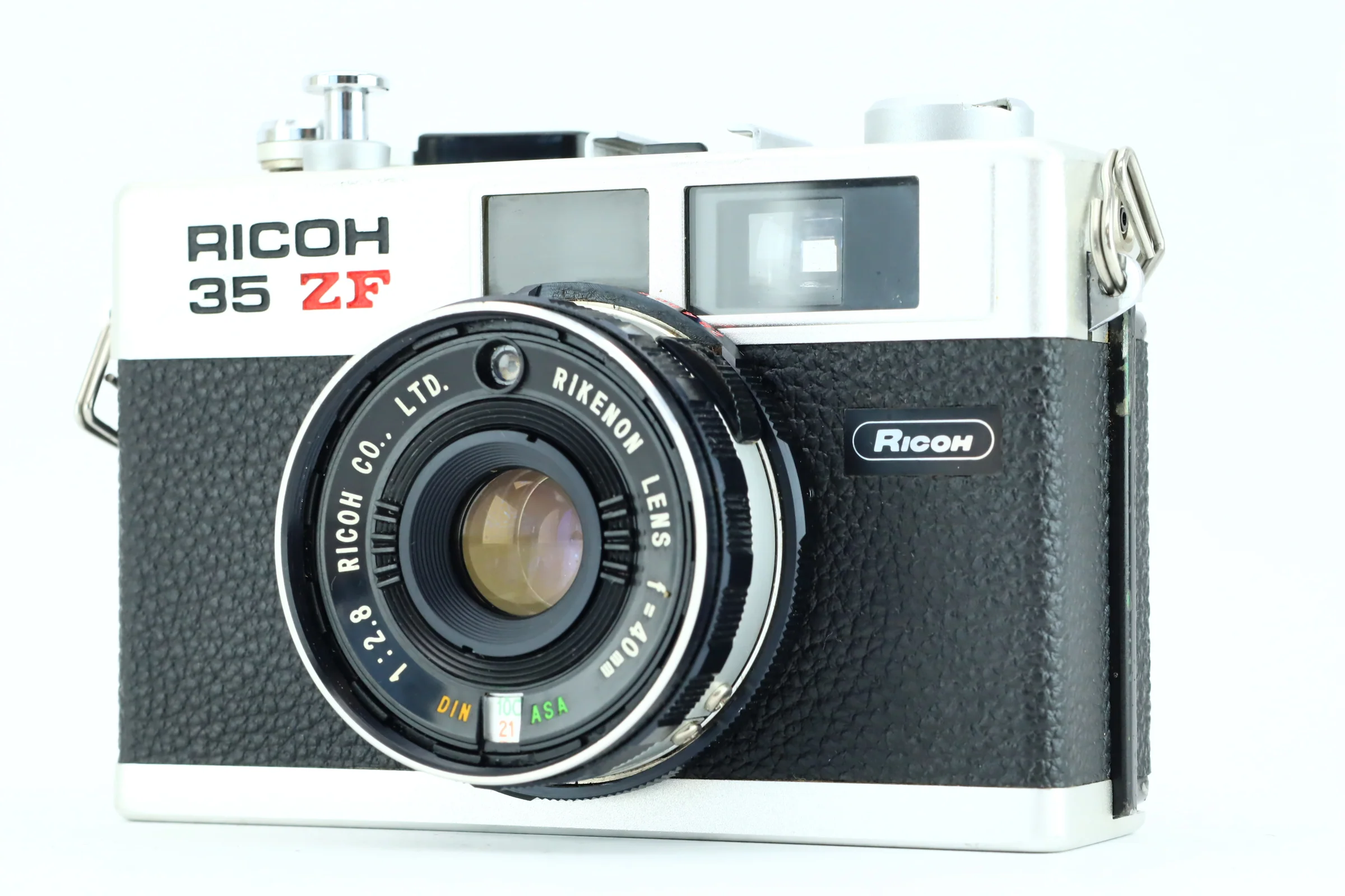 Ricoh 35 ZF + 40mm 2,8 - Image 3