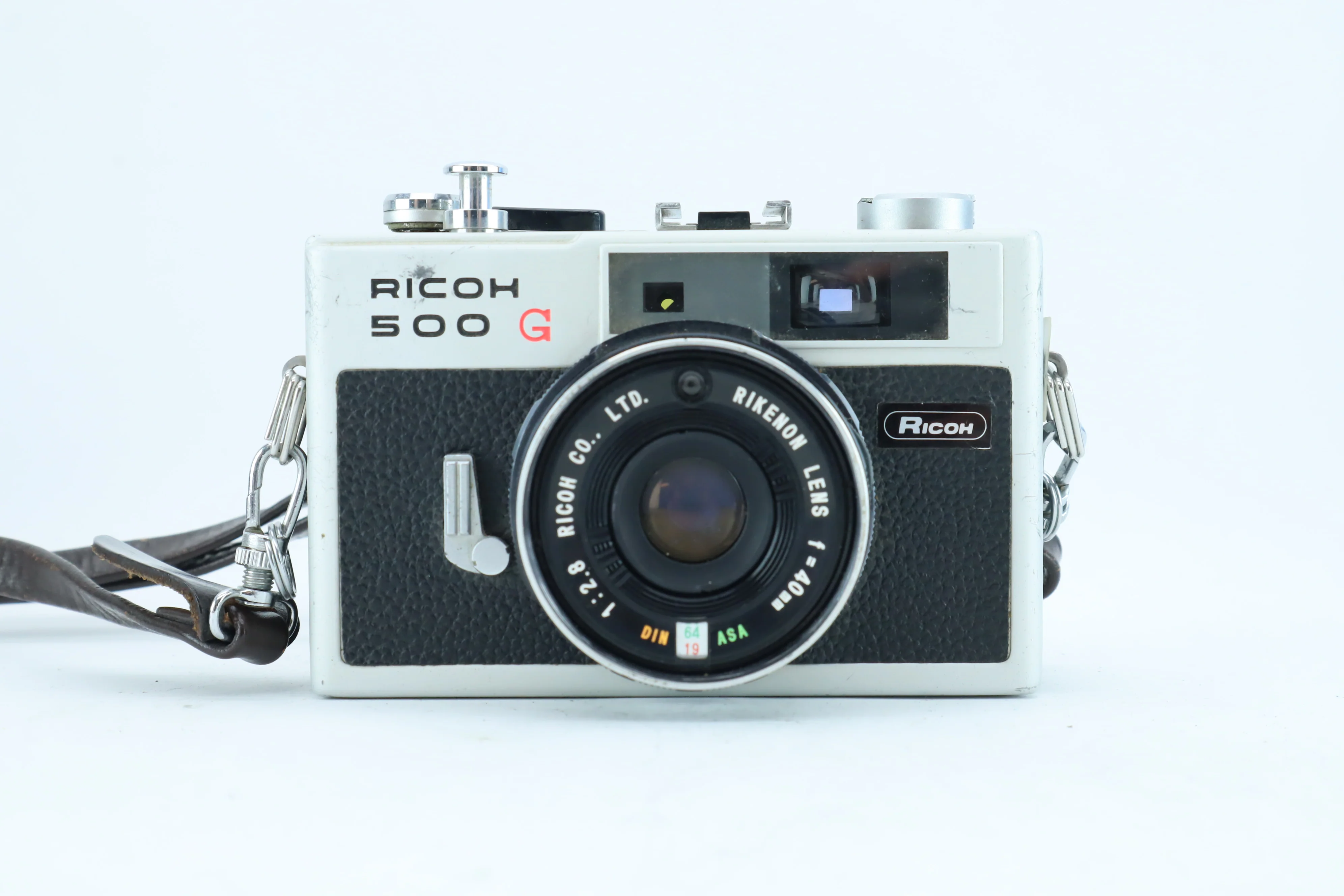 Ricoh 500 G with Rikenon 40mm f/2.8 - Image 3