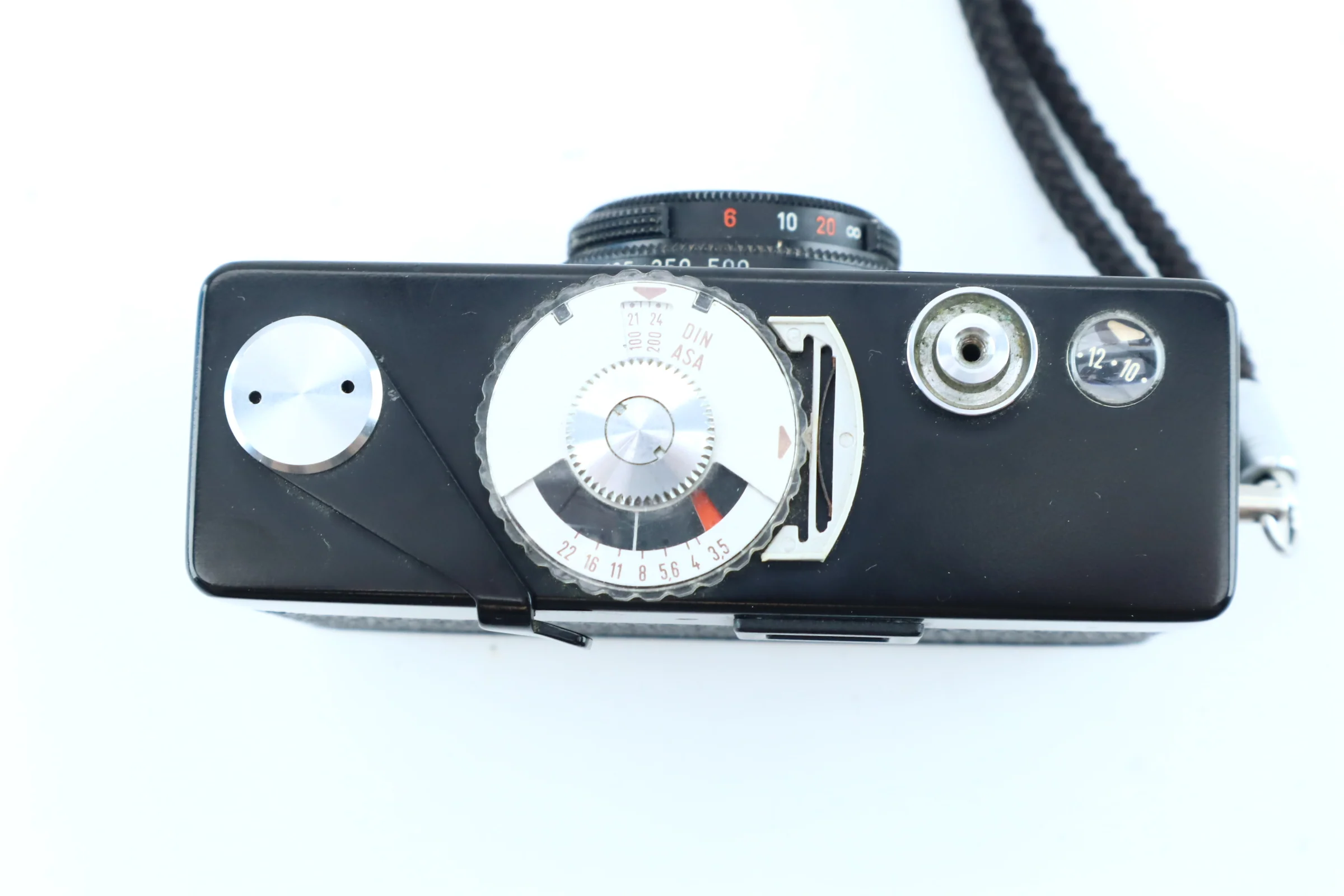 Rollei B 35 with Triotar 40mm f/3.5 Lens - Image 4
