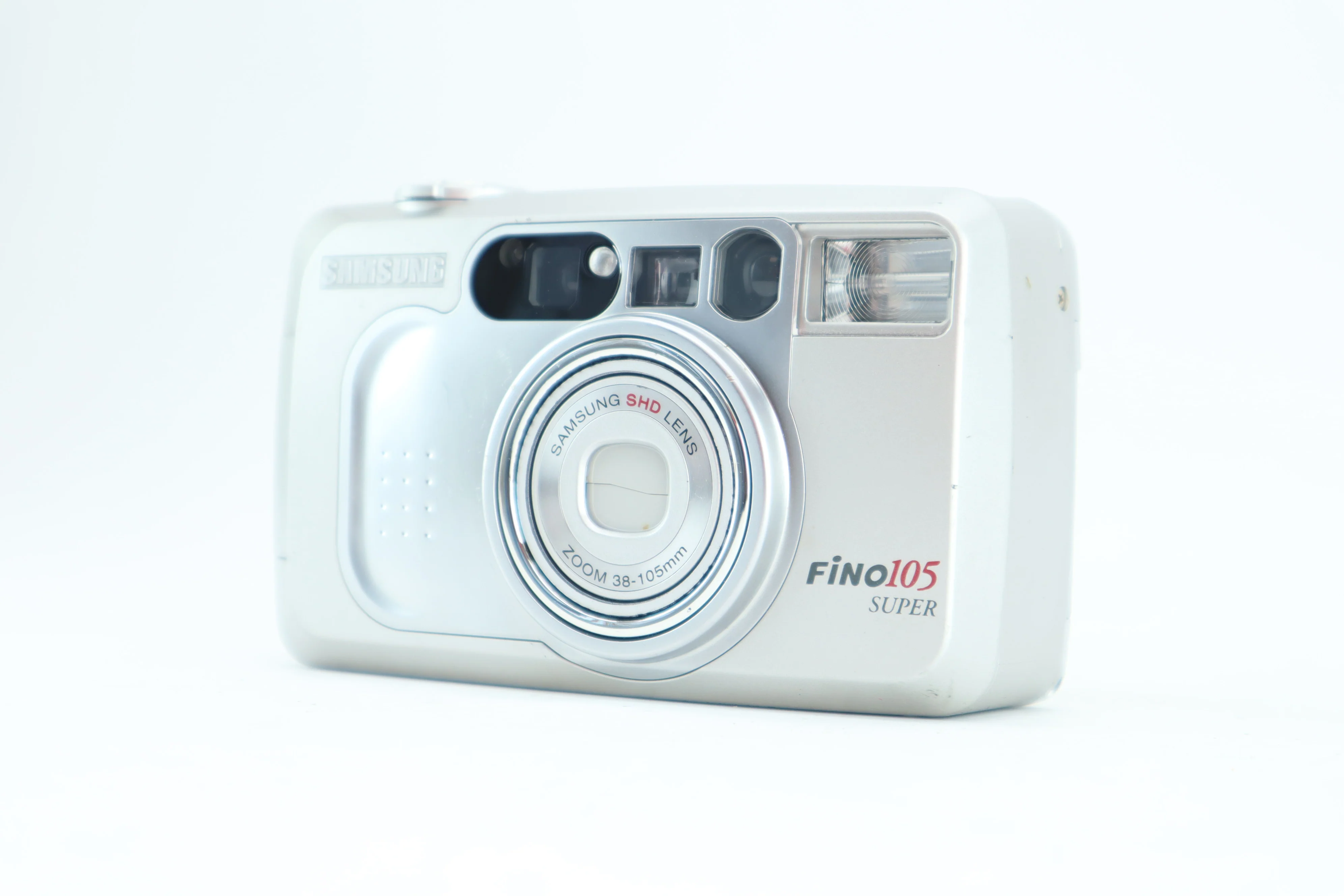 Samsung Fino 105 super with a 38-105mm lens - Image 3