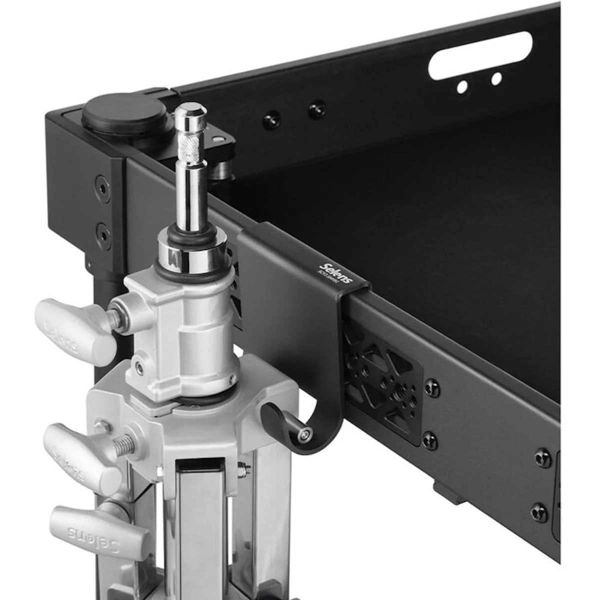 Selens Heavy Duty Stand Hanger - Image 5