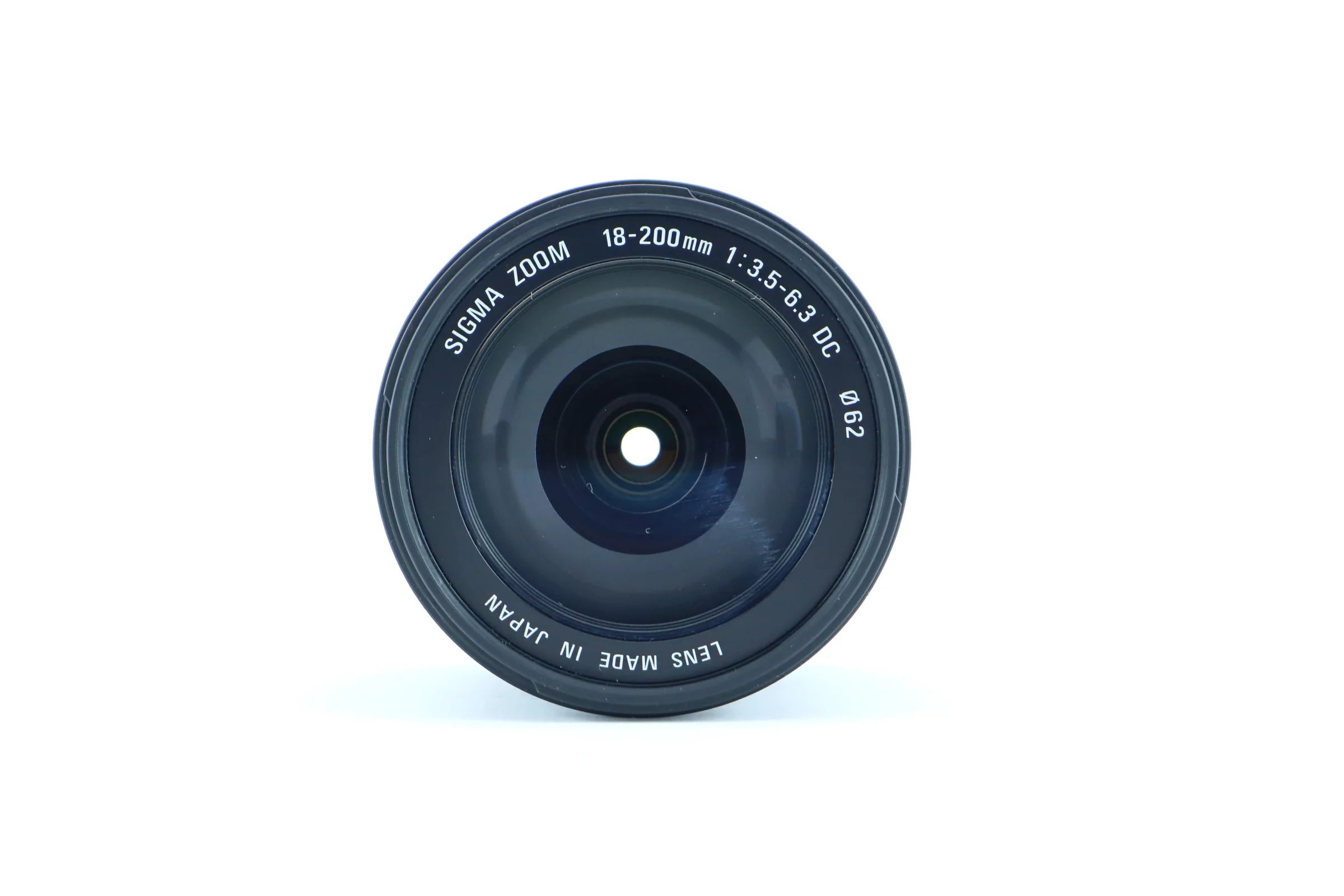 Sigma DC 18‑200 mm f/3.5‑6.3 - Image 3
