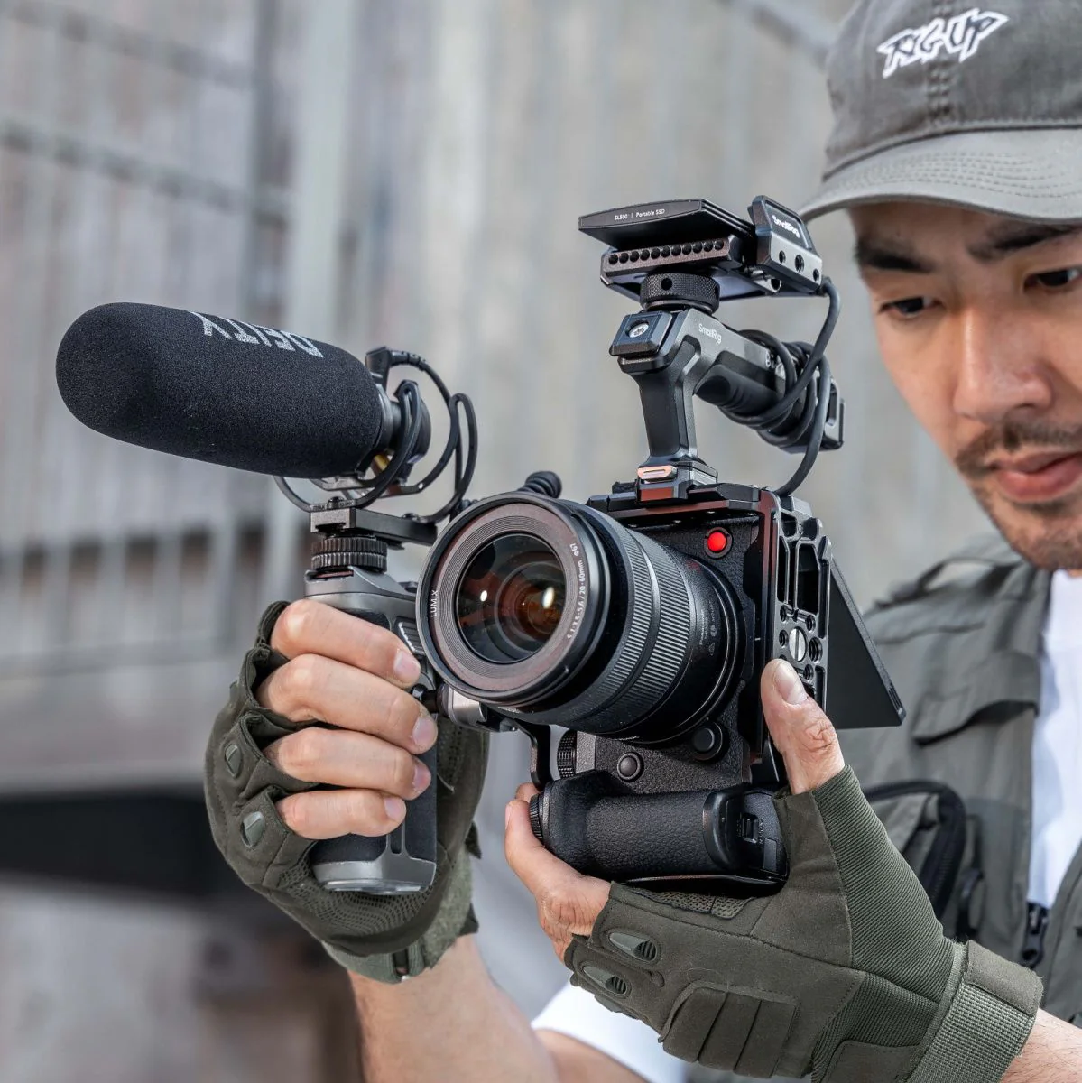 SmallRig 4903 Cage Kit For Panasonic LUMIX S1R II - Image 3
