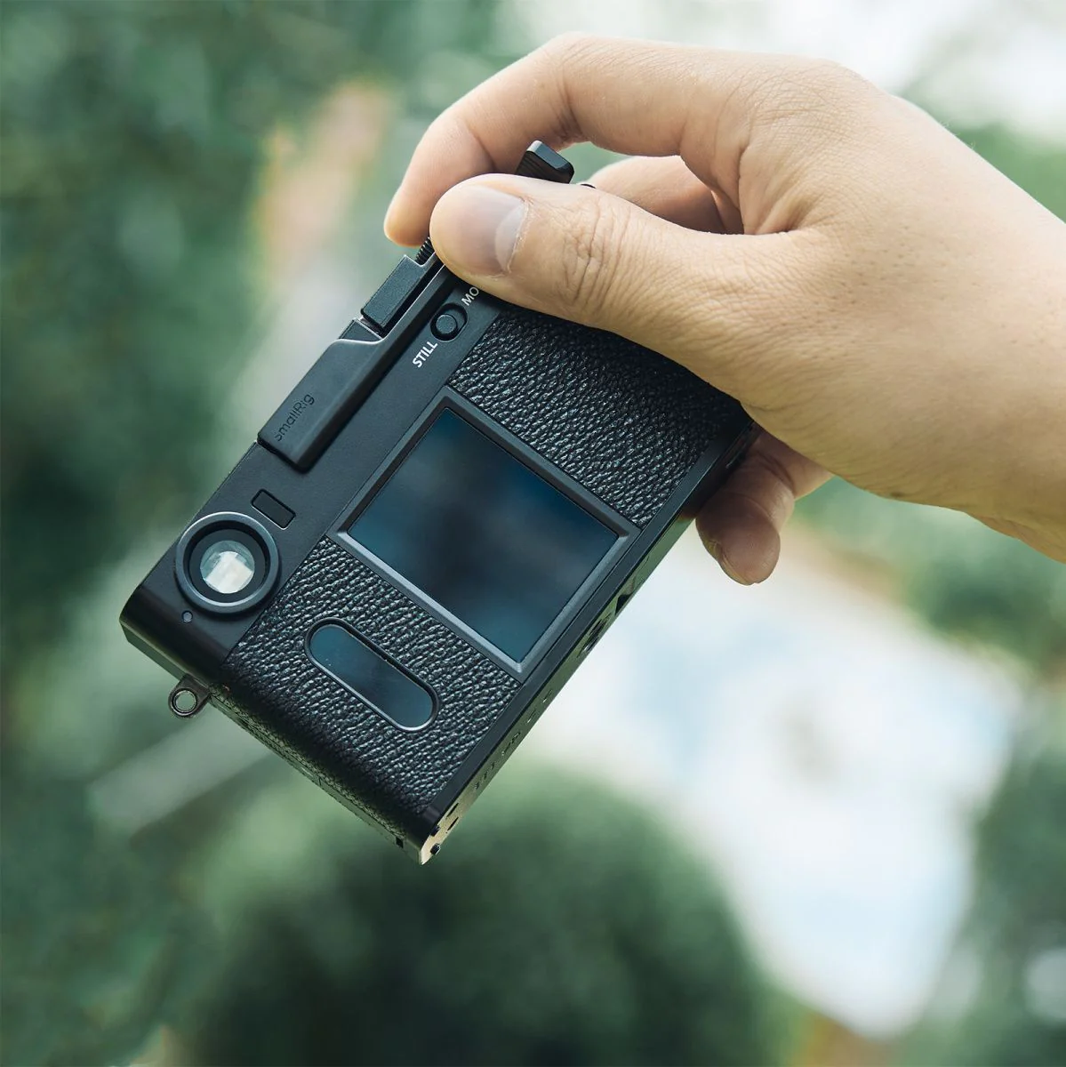 SmallRig 5222 Thumb Grip For Fujifilm X Half (Black) - Image 2