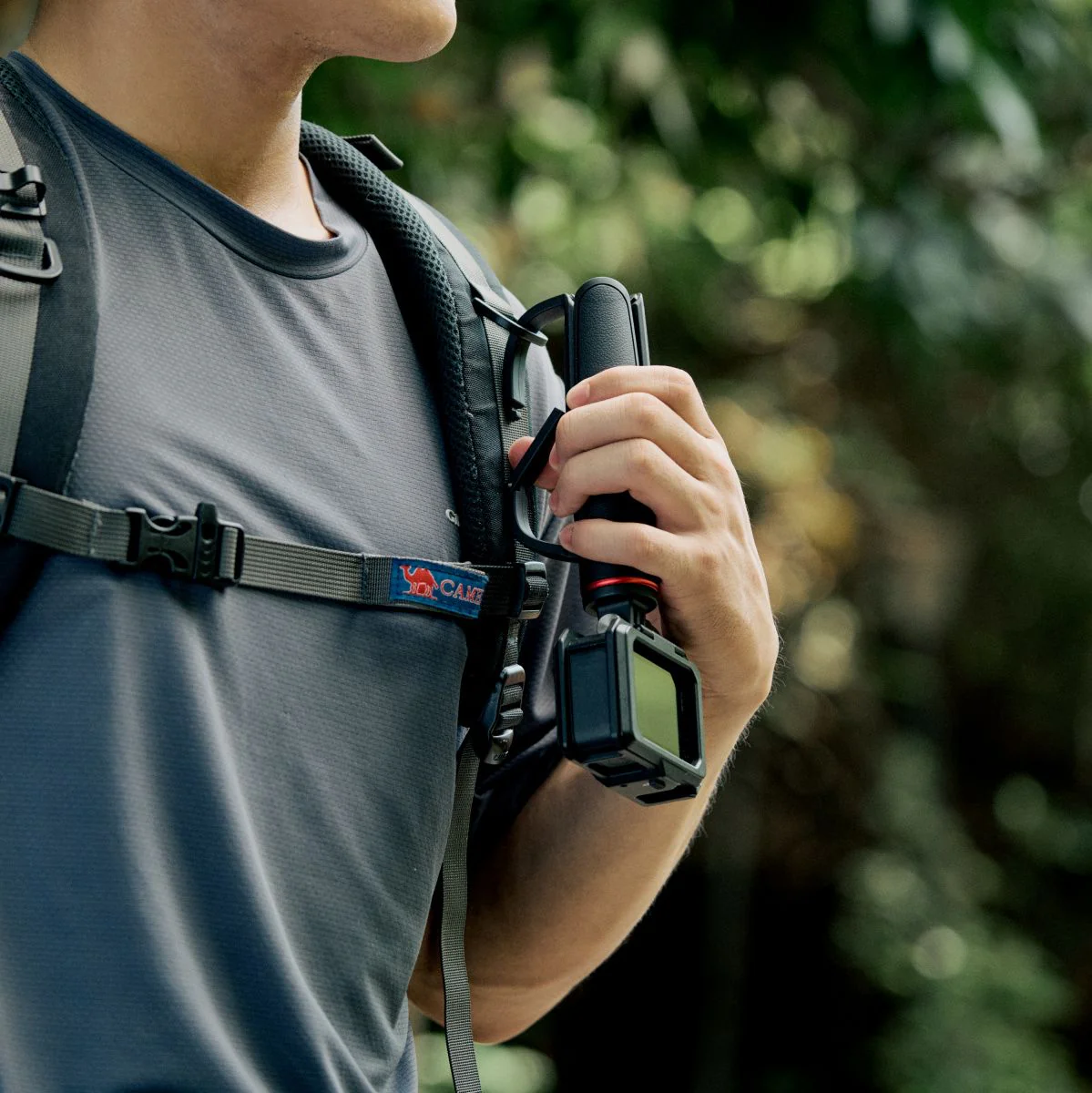 SmallRig 5568 VT-07 Action Cam Mantis Tripod In Carabiner Shape - Image 2