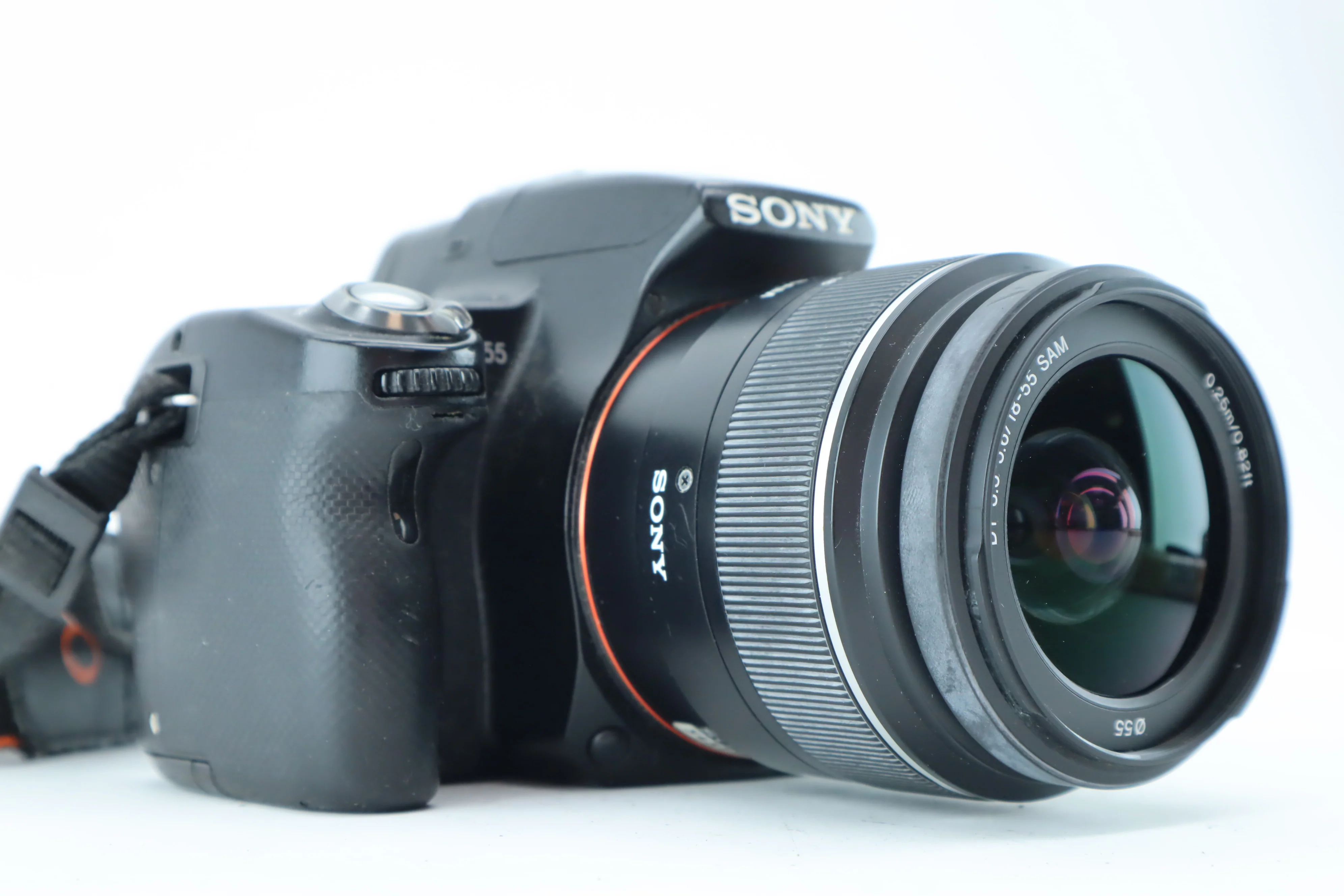 Sony A55 with DT 3,5-5,6/18-55mm SAM