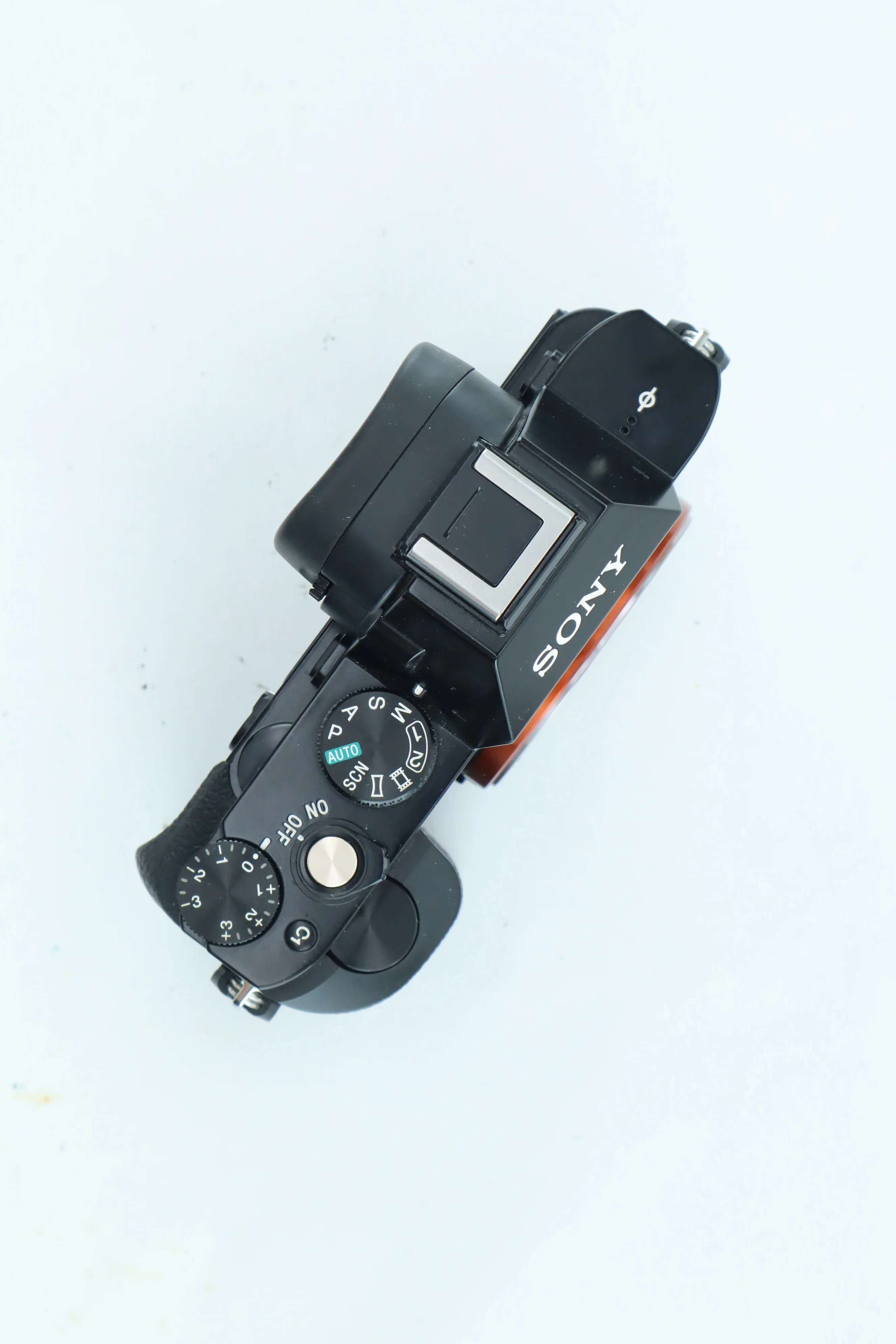 Sony Alpha a7R with 36.4MP Full-Frame Exmor CMOS Sensor - Image 5