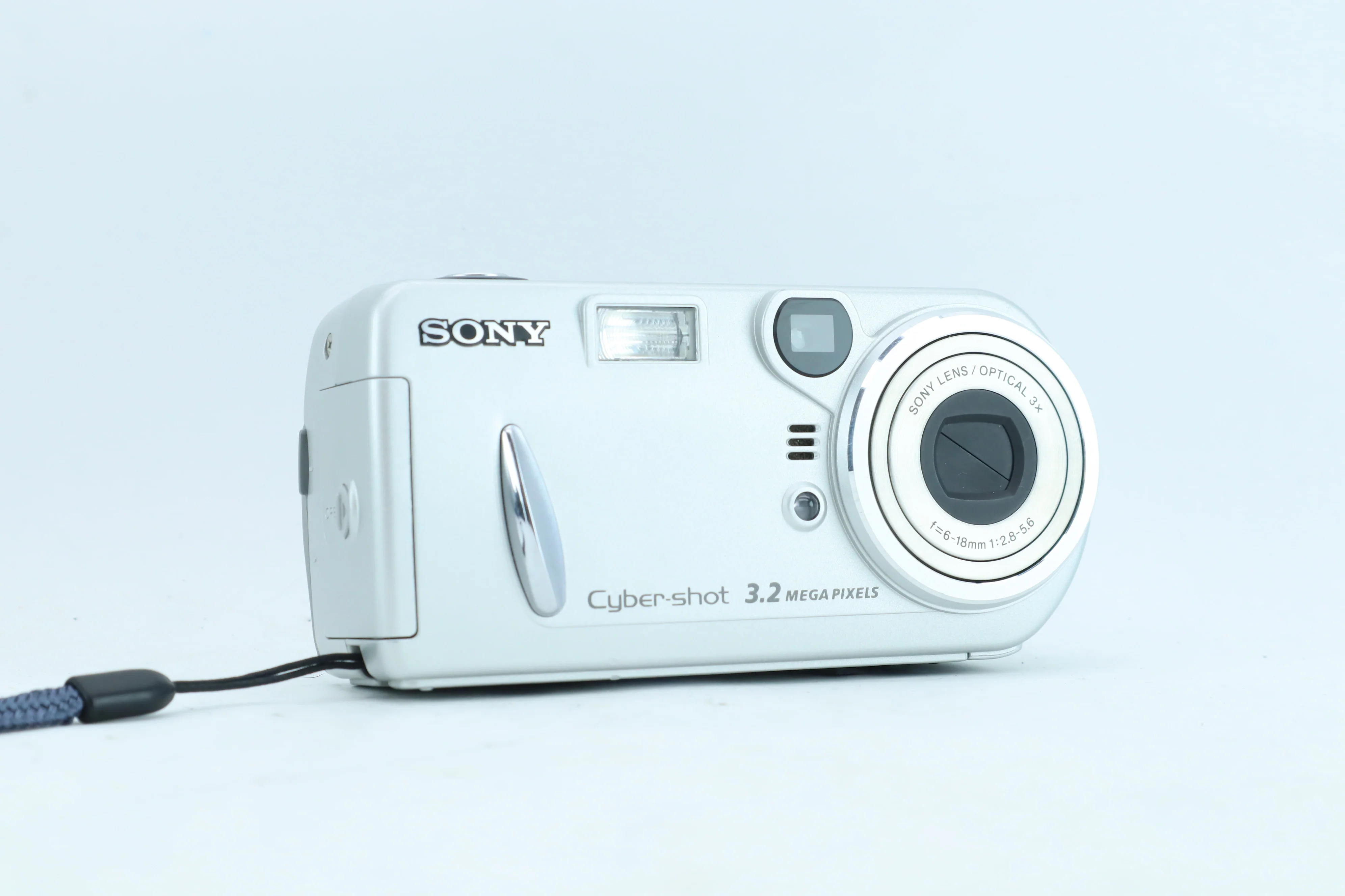 Sony Cyber-shot DSC-P72 | S/N: 771500