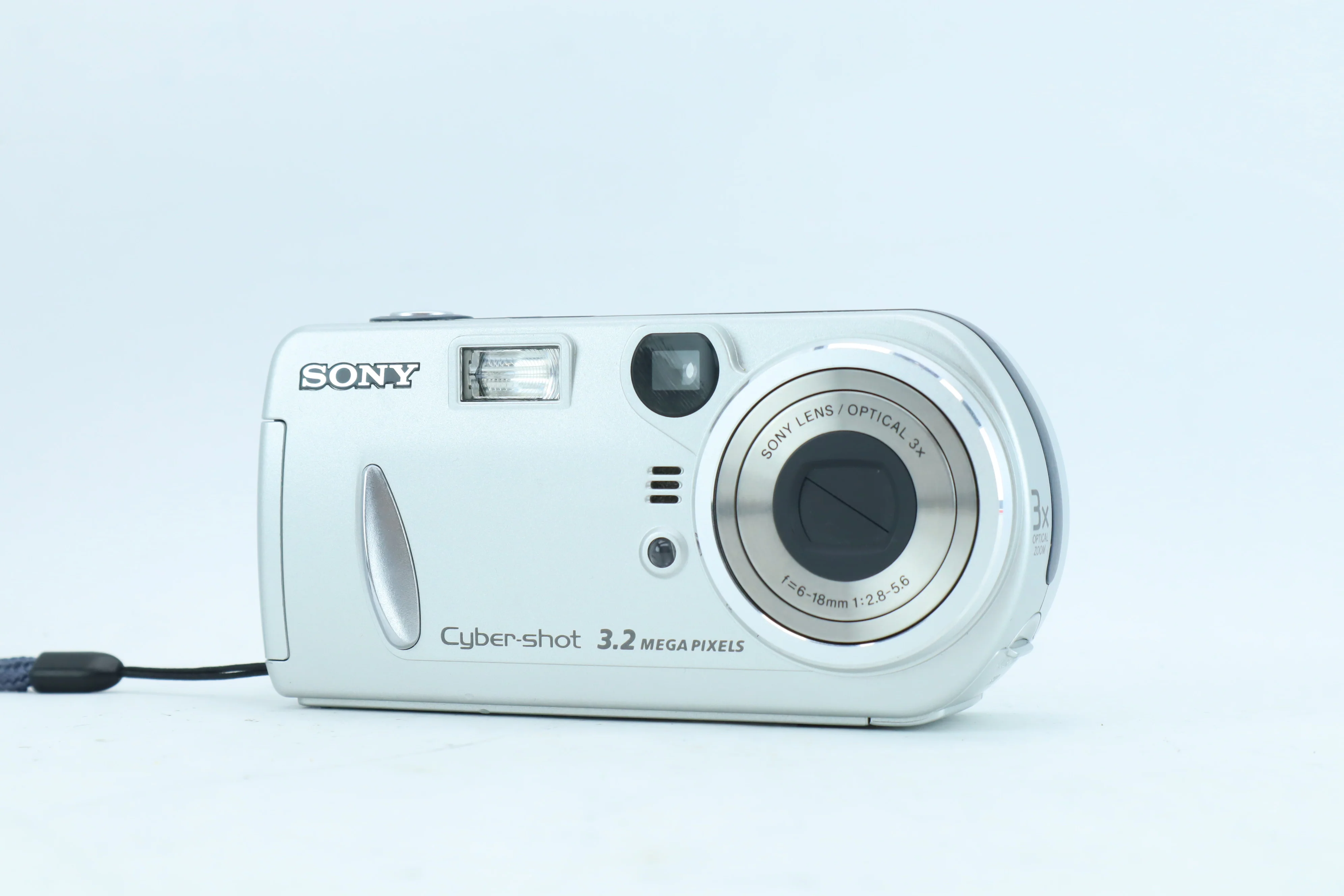 Sony Cyber-shot DSC-P72 | S/N: 771500 - Image 2