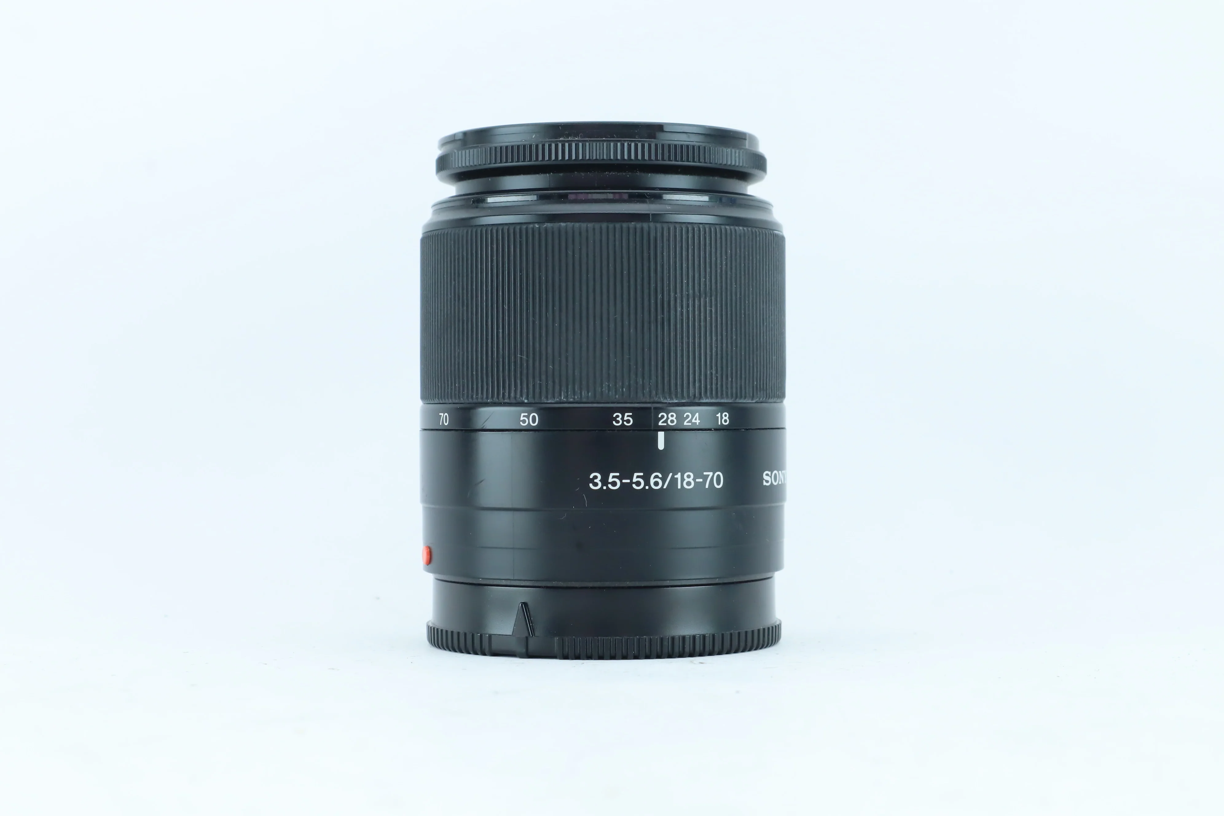 Sony DT 18-70mm f/3.5-5.6 Macro