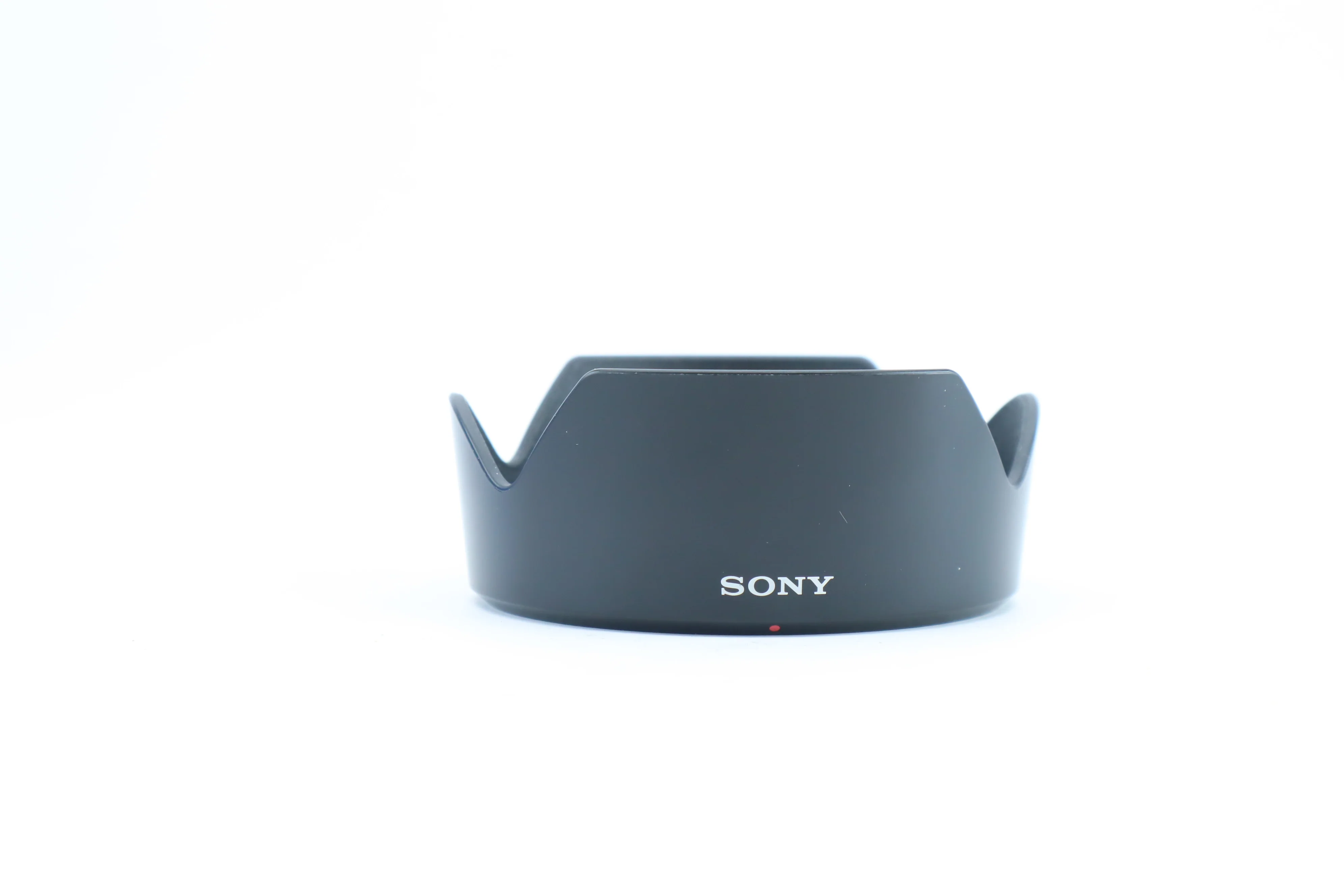 Sony FE 35mm f/1.8 – Compact Full-Frame Prime Lens for Sony E-Mount - Image 5