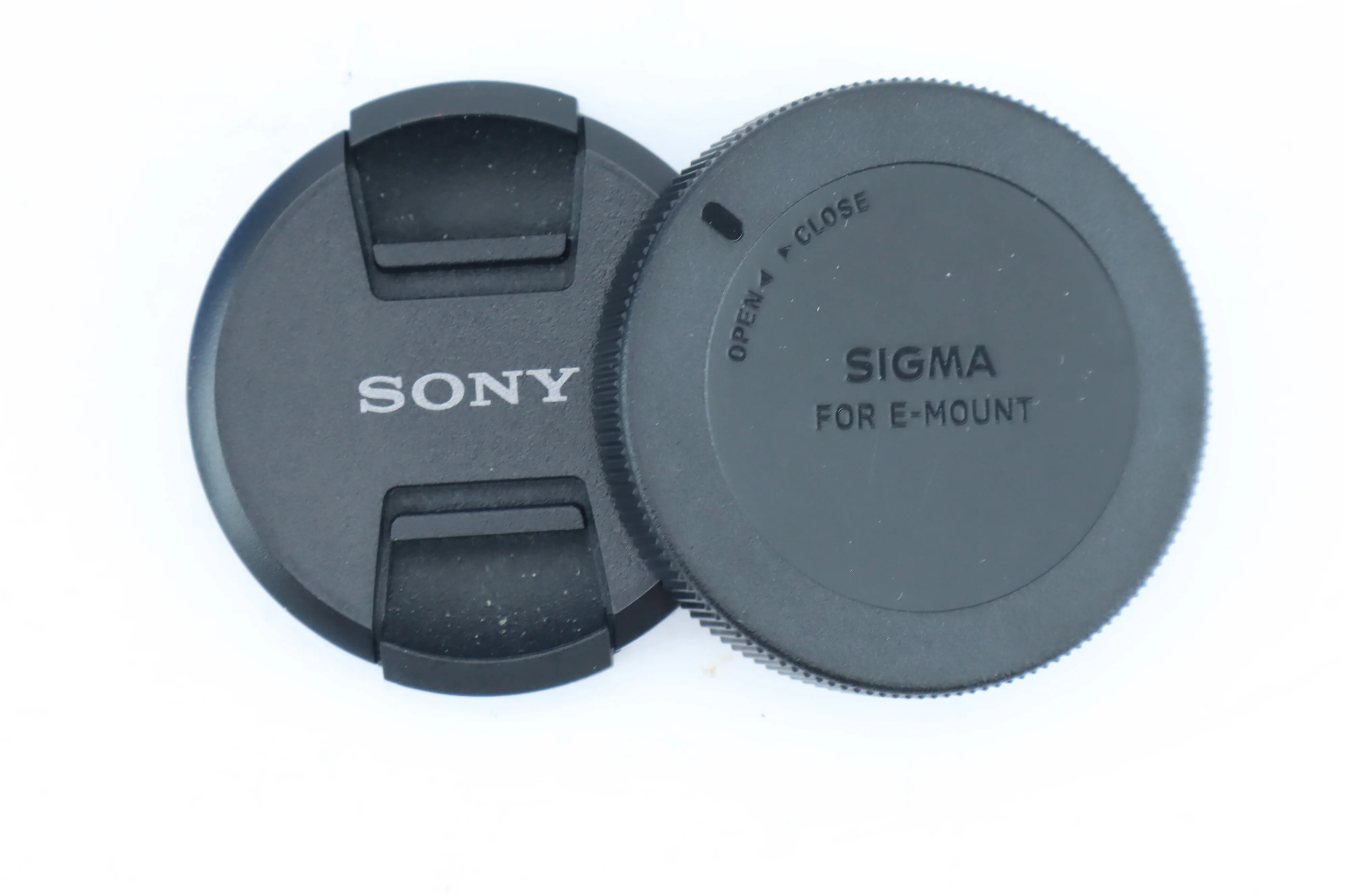 Sony FE 35mm f/1.8 – Compact Full-Frame Prime Lens for Sony E-Mount - Image 7