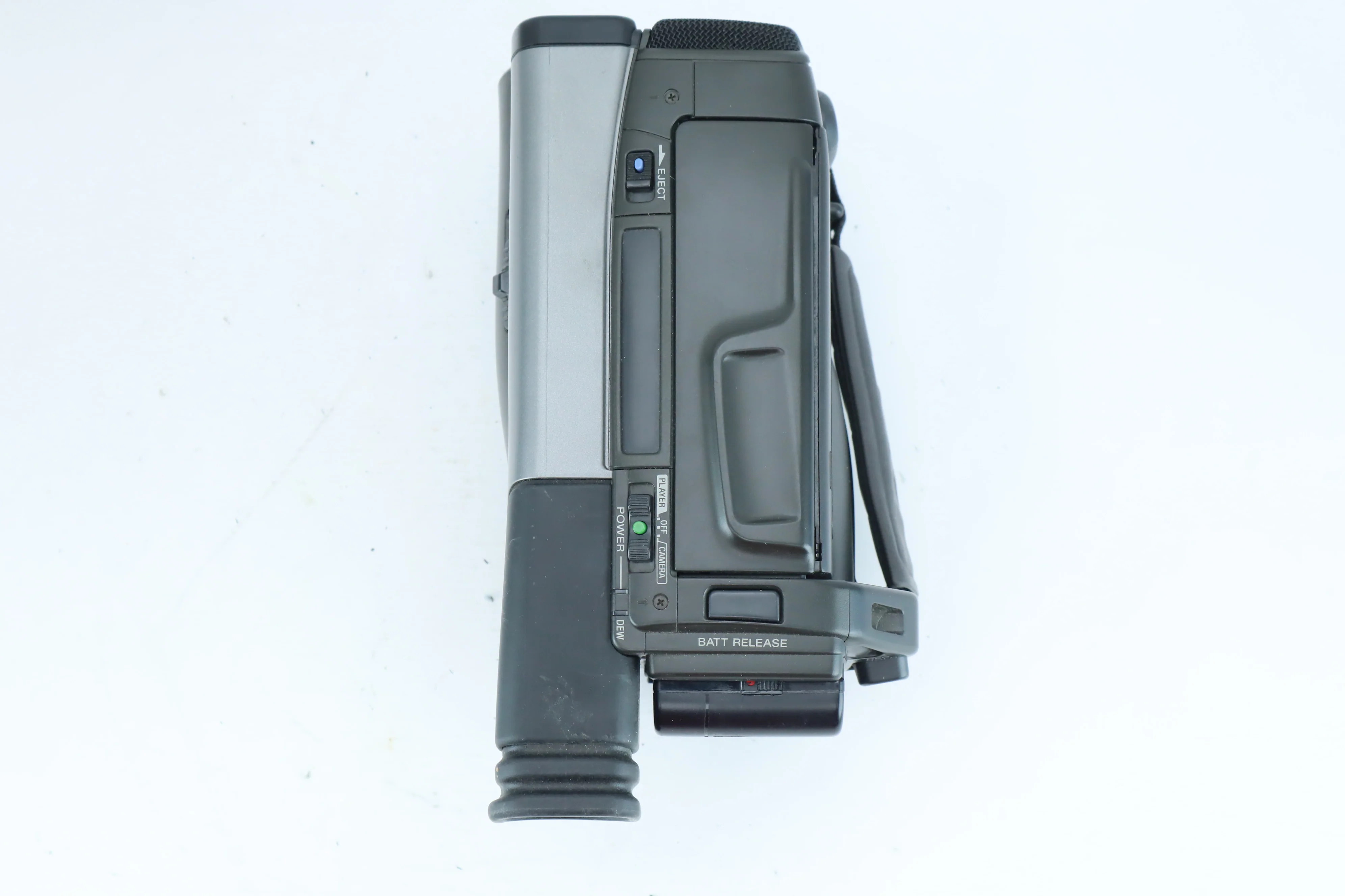 Sony Handycam CCD-TR150E - Image 4