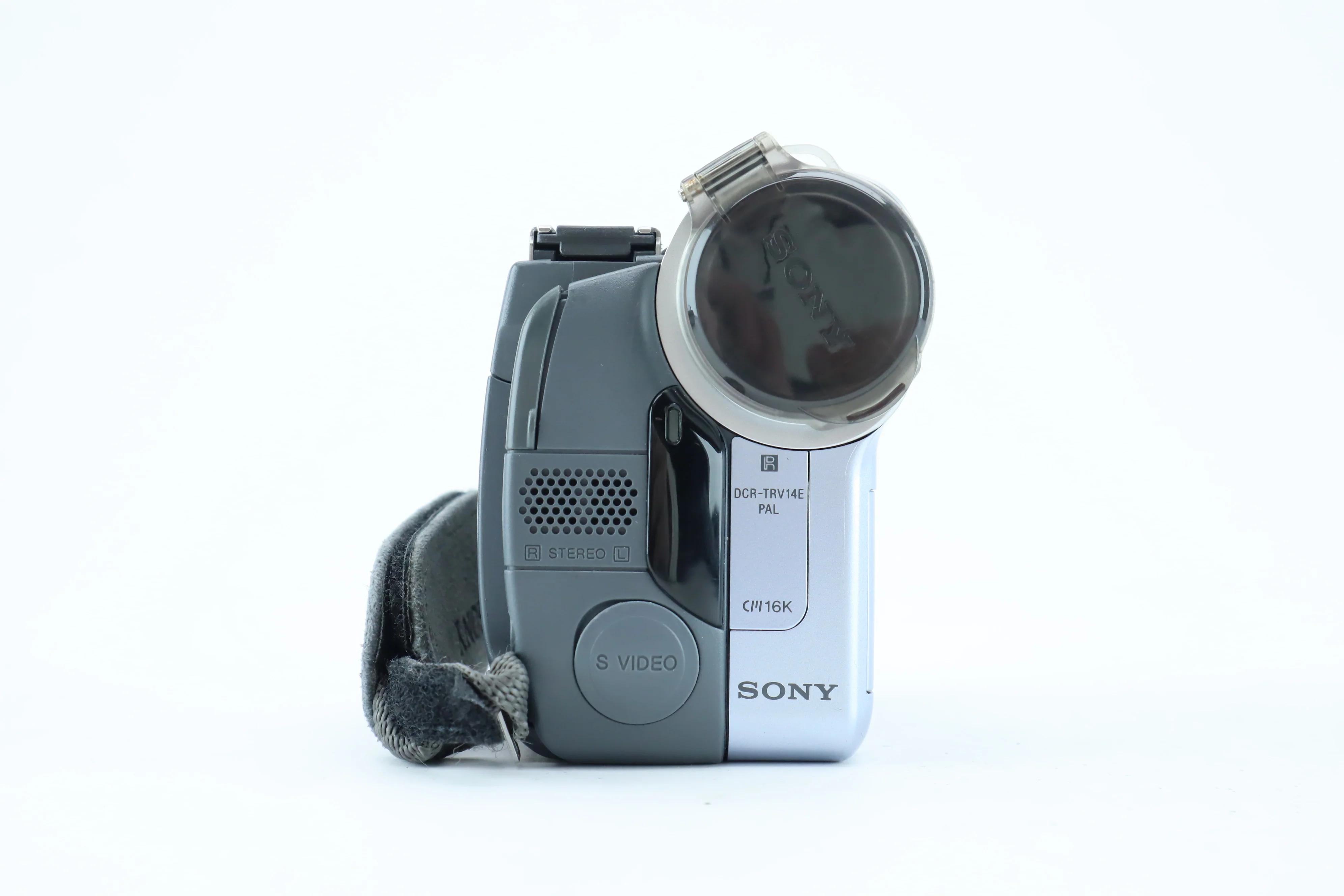Sony Handycam DCR-TRV14e - Image 3