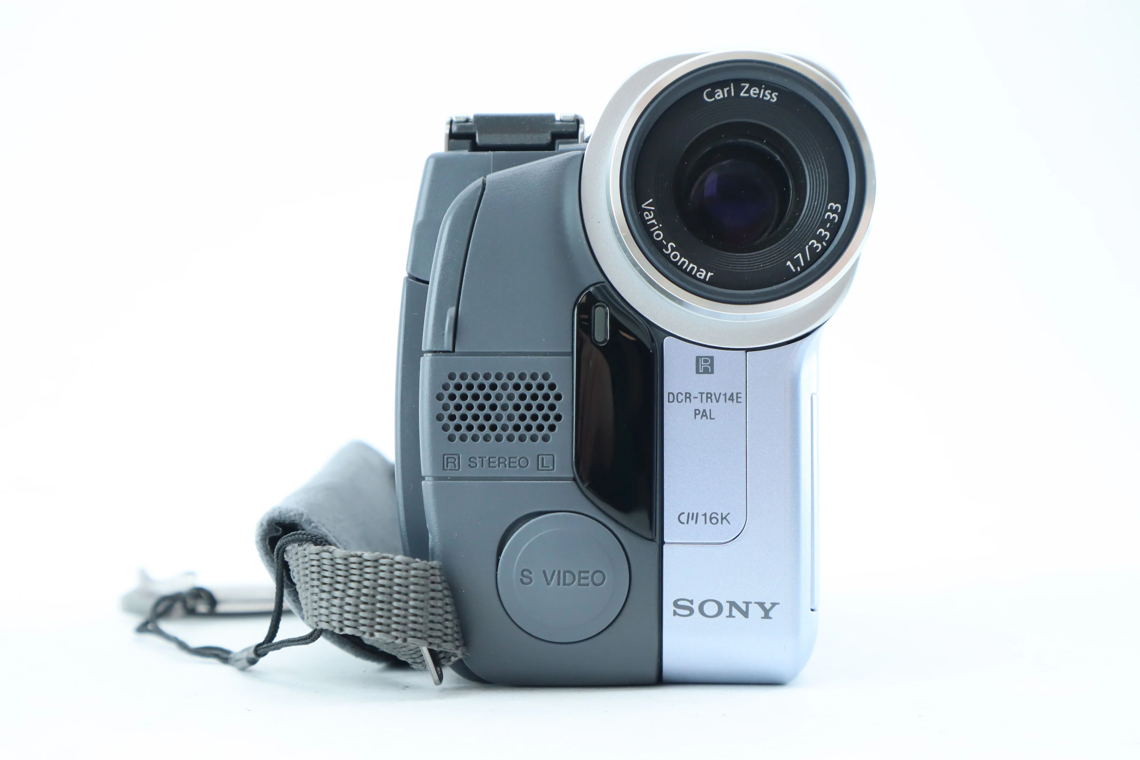 Sony DCR-TRV14E - Image 2