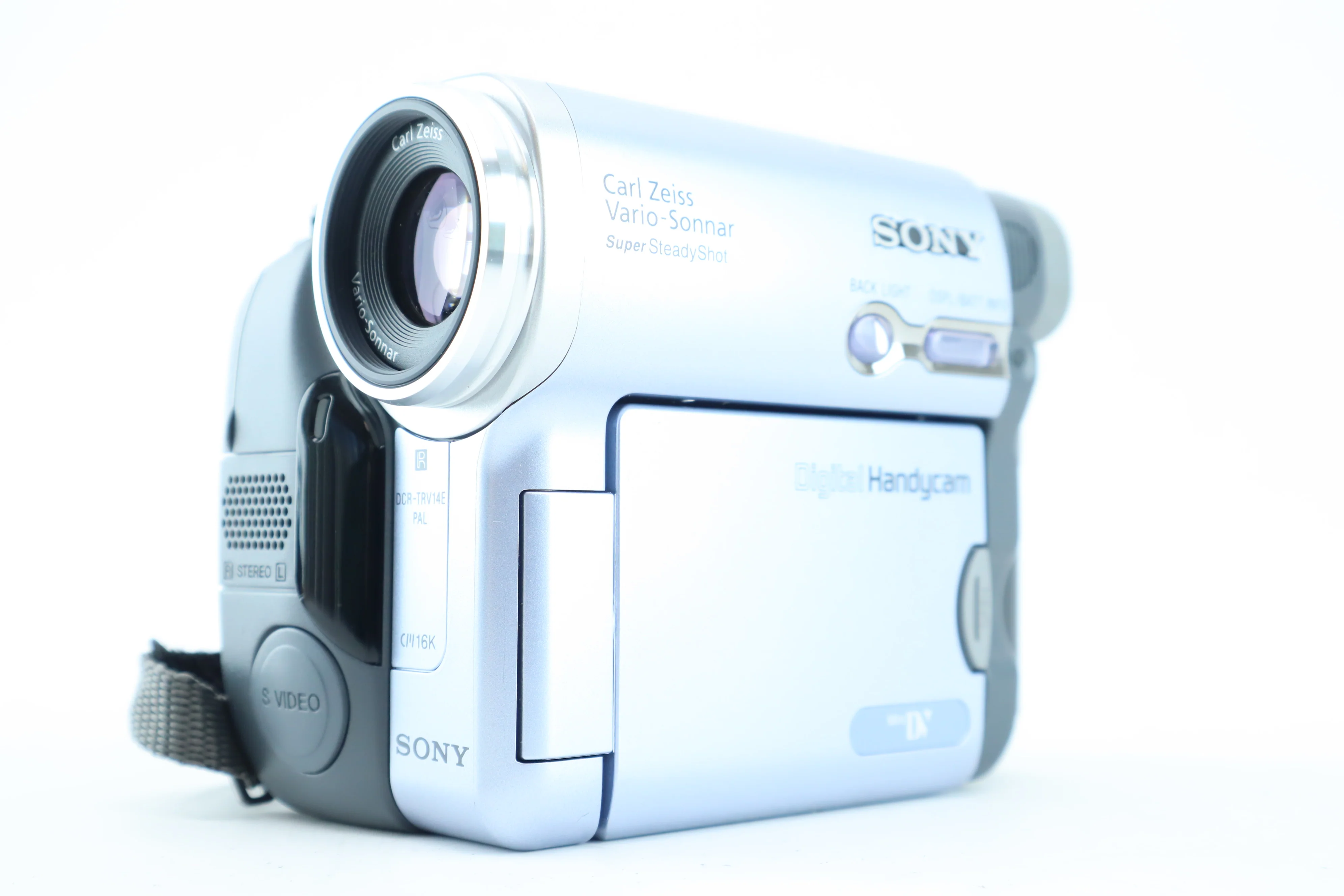 Sony DCR-TRV14E - Image 3