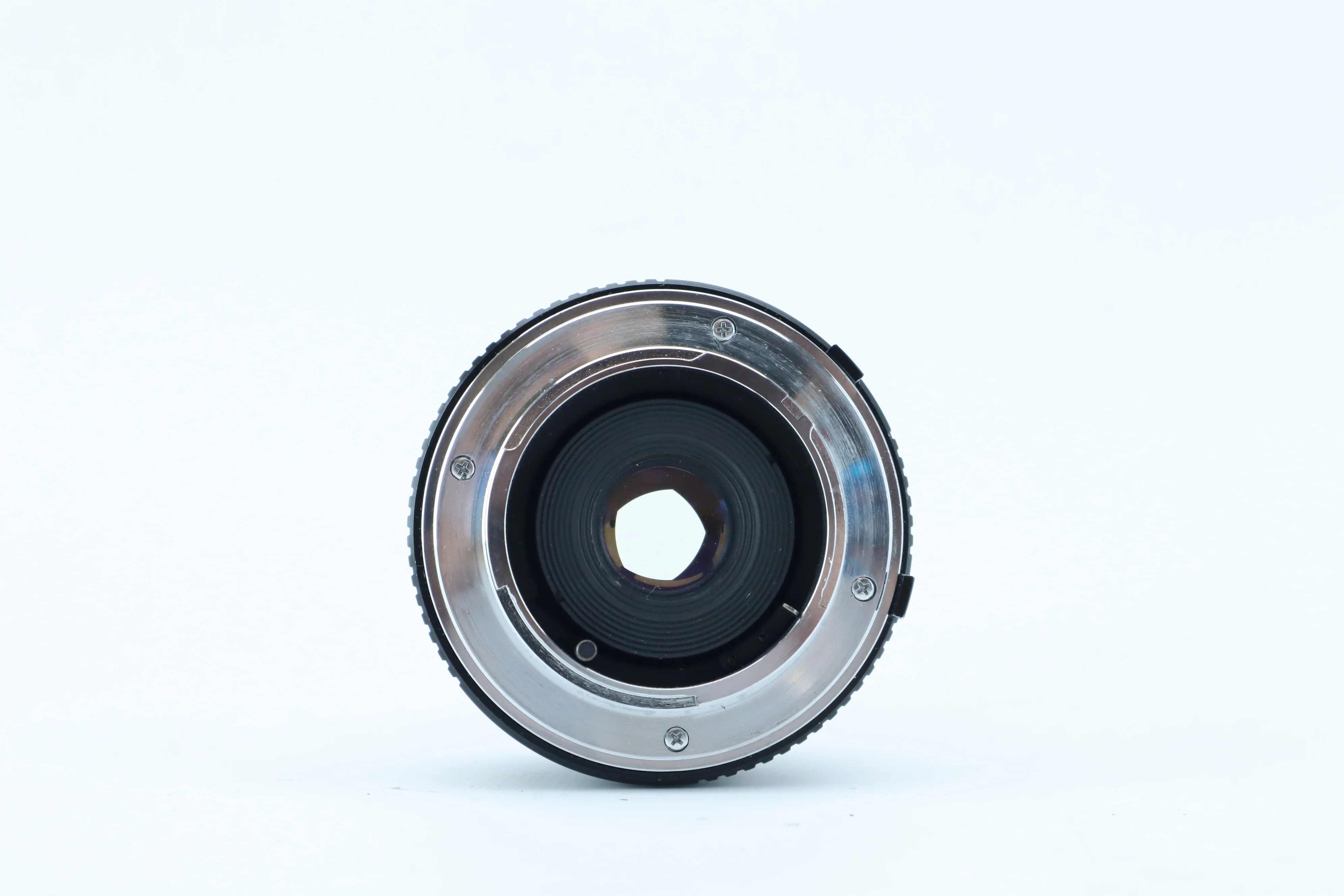 Tokina 28mm f/2.8 – Classic Wide-Angle Prime Lens - Image 4