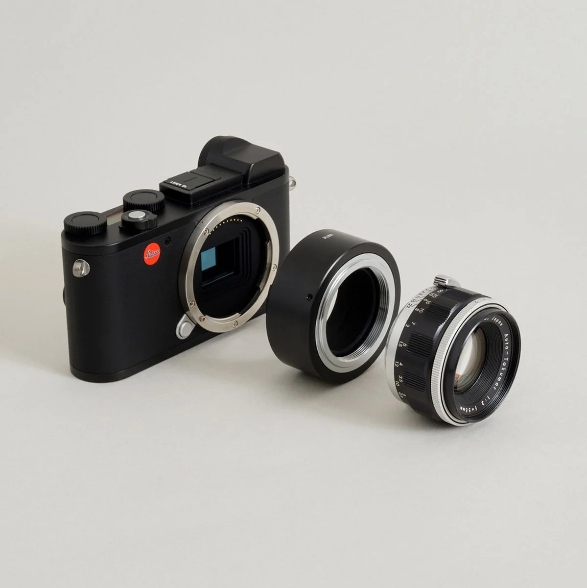 Urth Lens Mount Adapter: Compatible w/ M42 Lens To Leica L C - Image 3