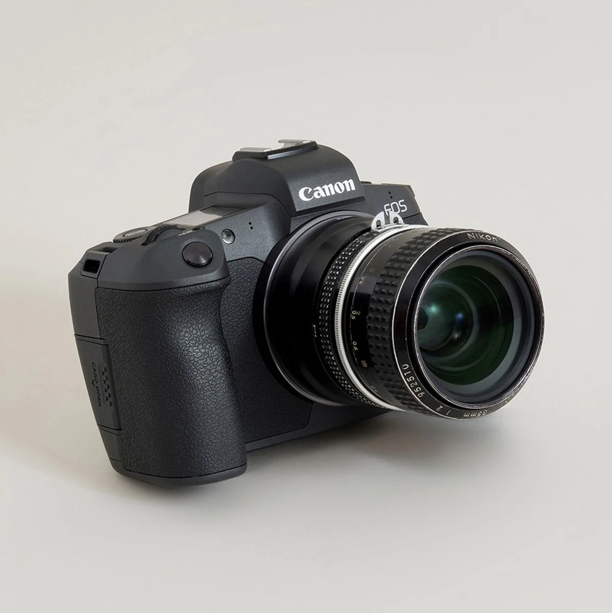 Urth Lens Mount Adapter: Compatible w/ Nikon F Lens To Canon - Image 4