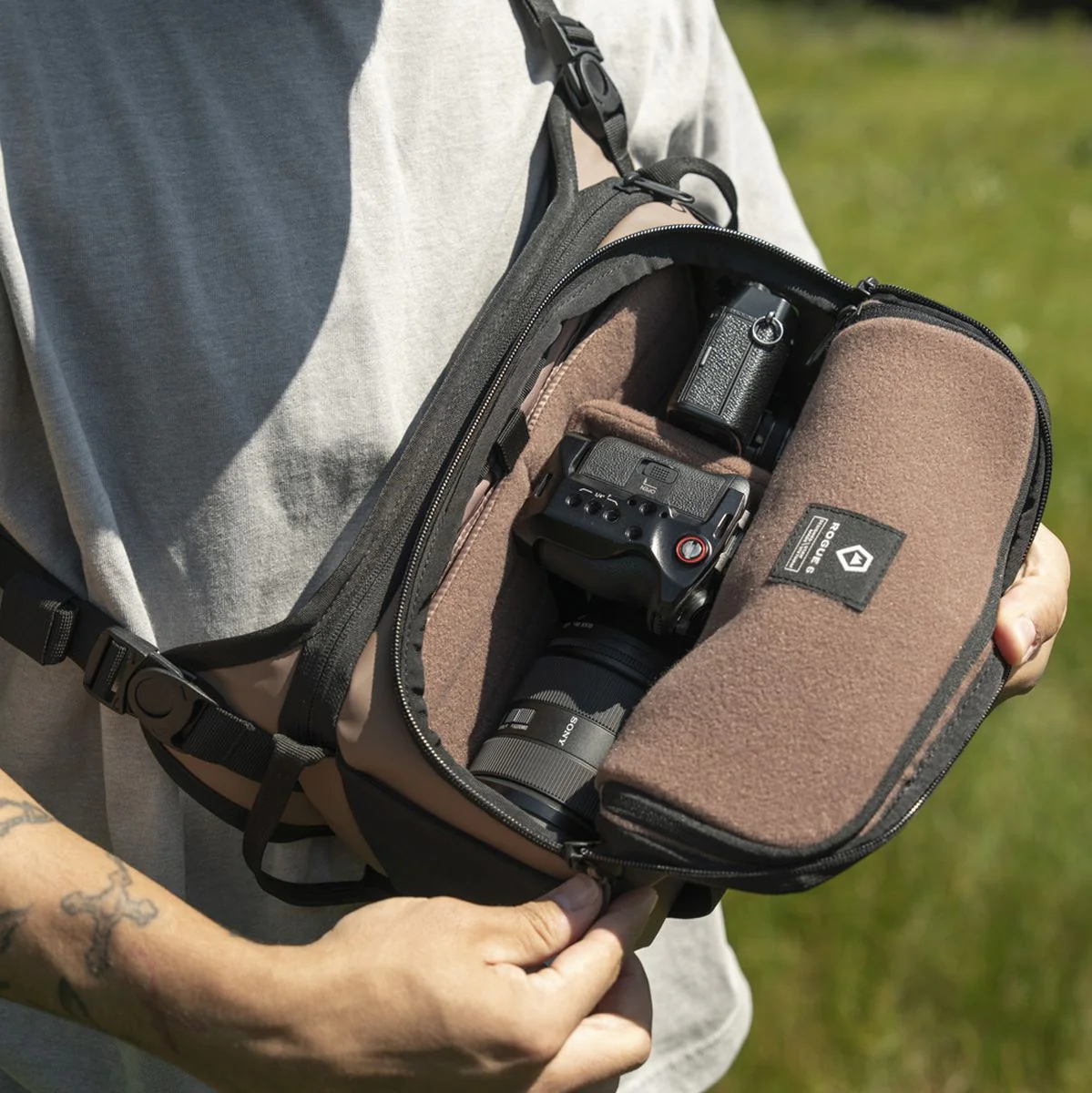 WANDRD Rogue Sling 6l Yuma Tan V2 - Image 4