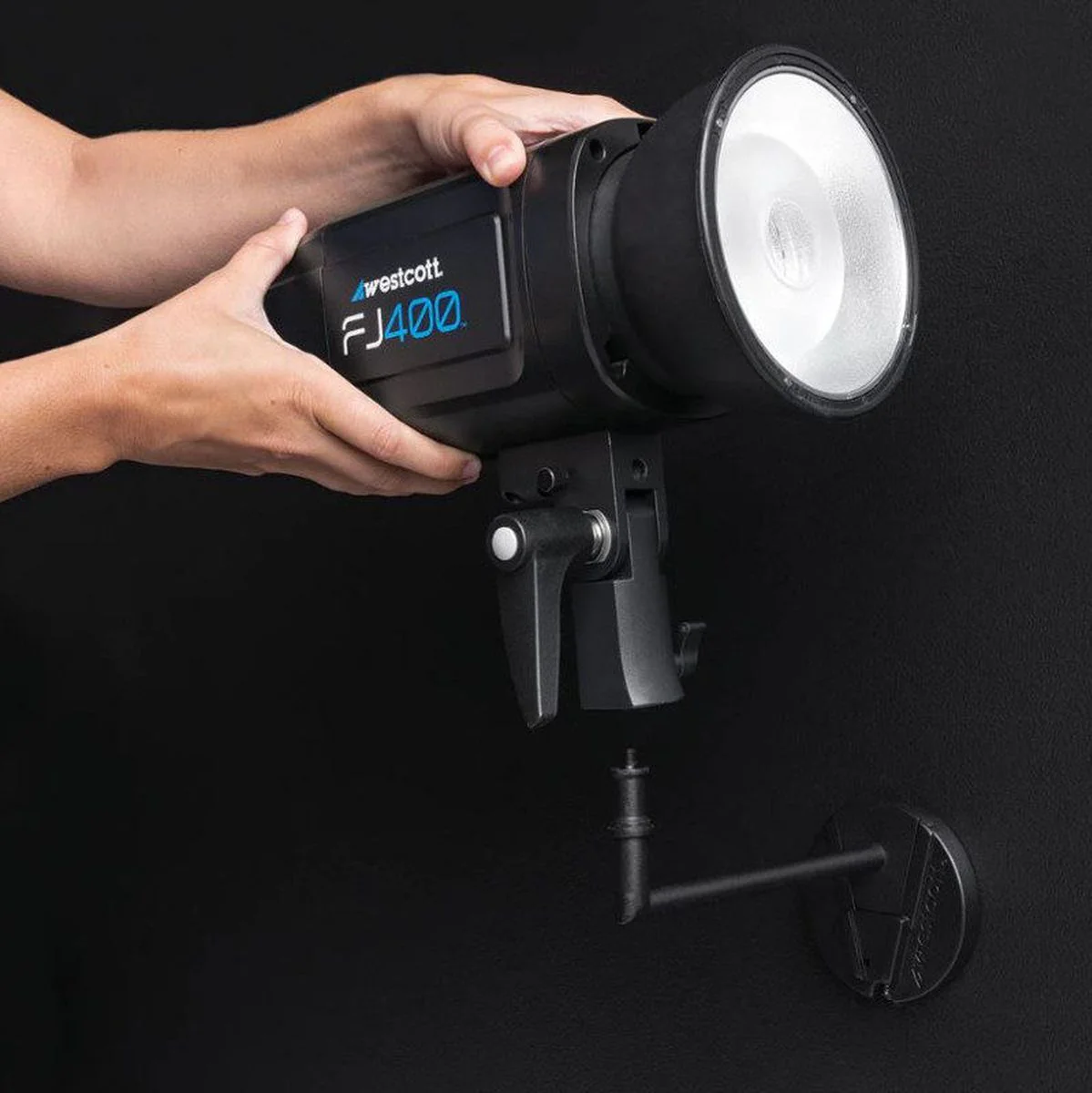 Westcott Float Wall Mount Arm Kit By Lindsay Adler - Image 3