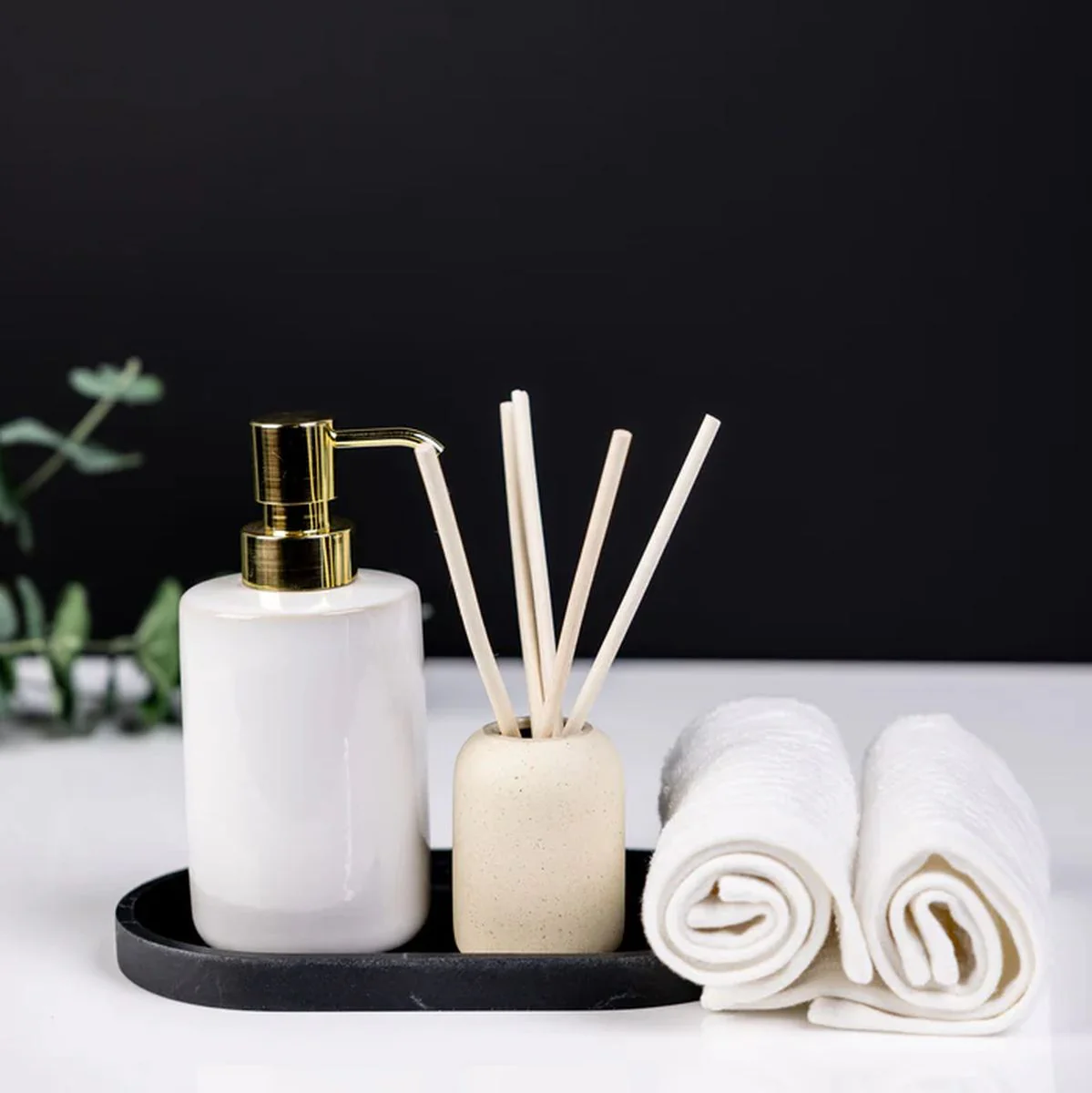 V-Flat World White Gloss/White Matte - XL - Image 3