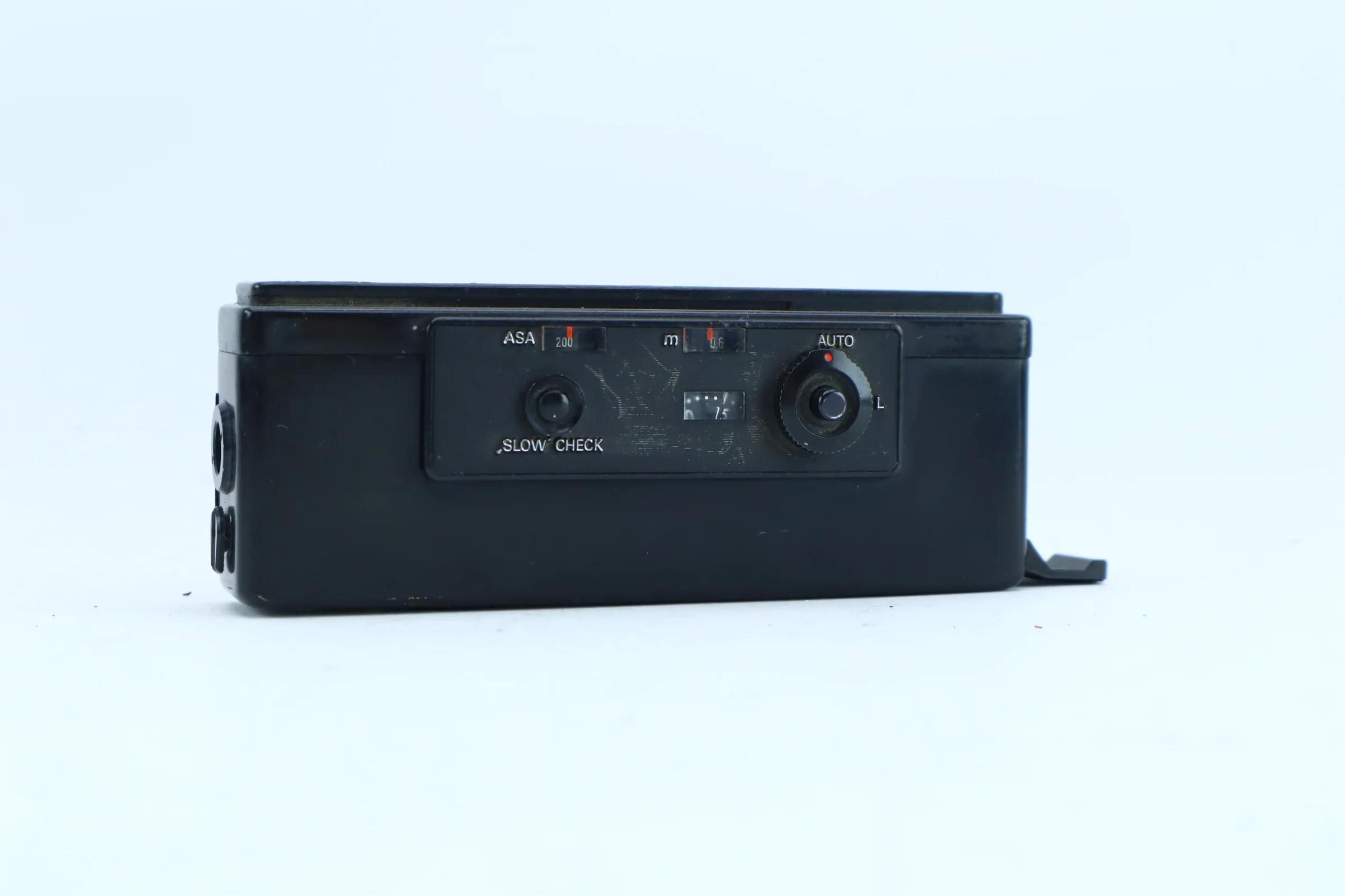 Yashica Atoron Electro with Yashinon 18mm f/2.8