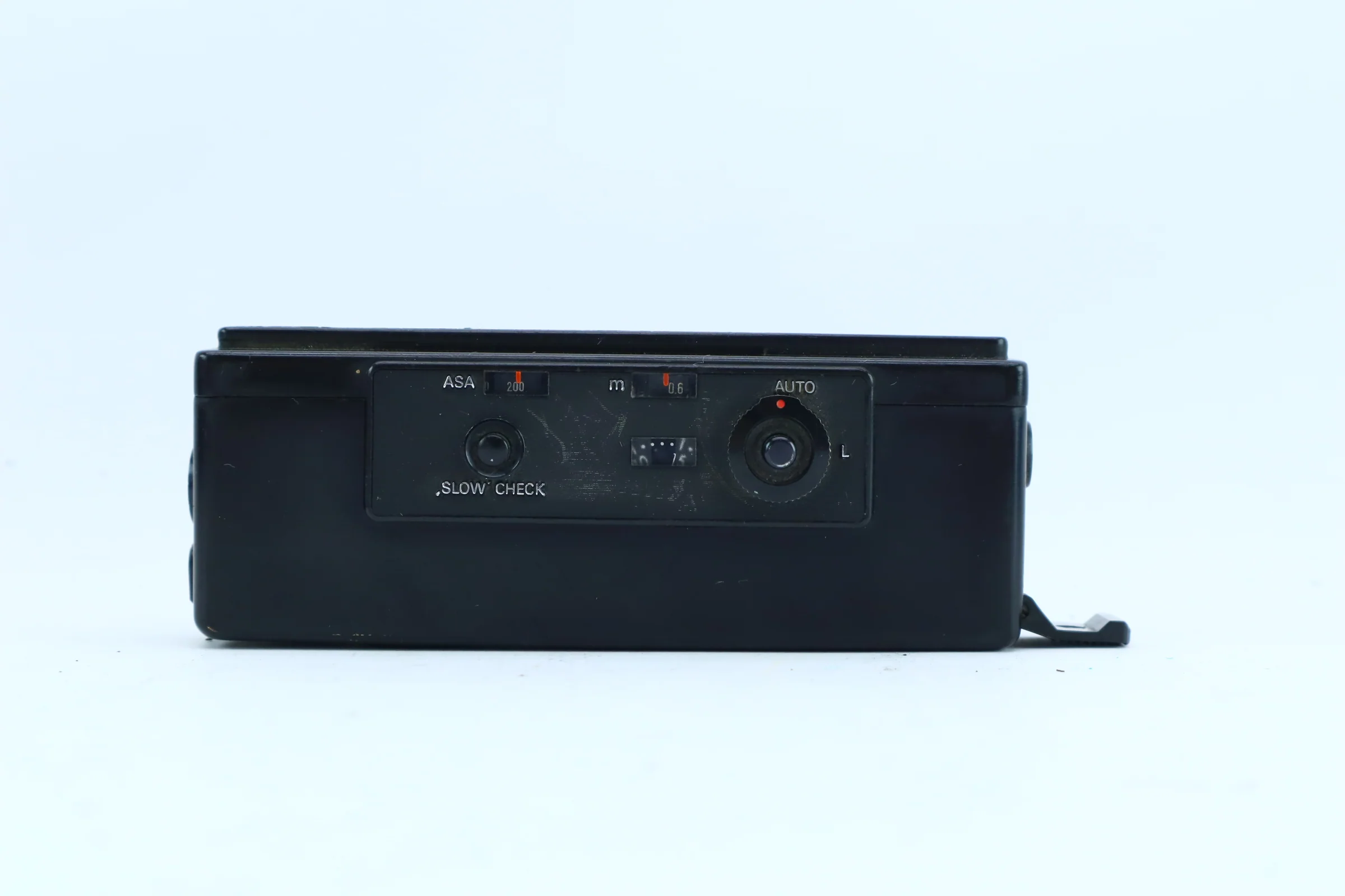 Yashica Atoron Electro with Yashinon 18mm f/2.8 - Image 3