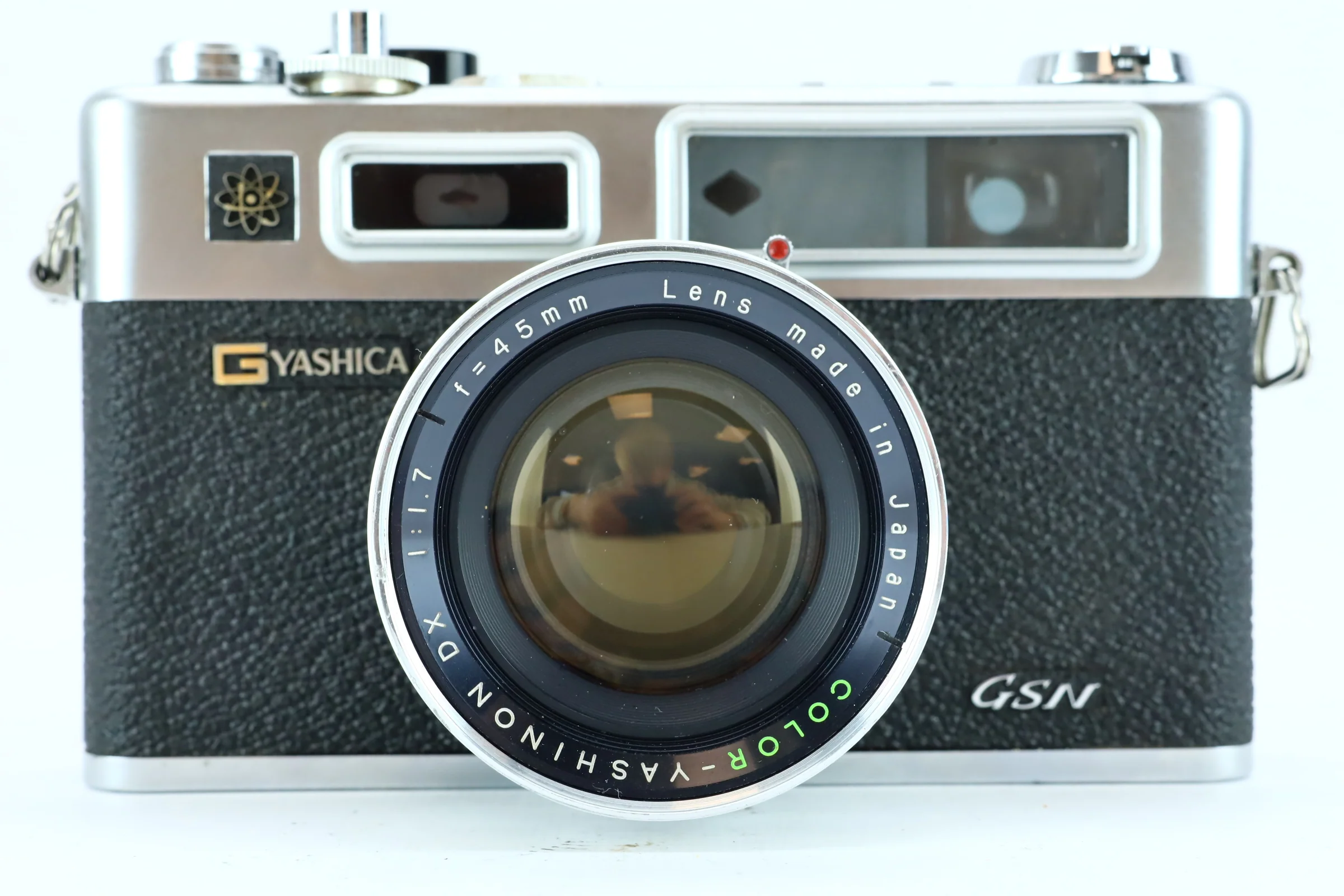 Yashica Electro 35 GSN + Color-Yashinon DX 45mm f/1.7 - Image 2