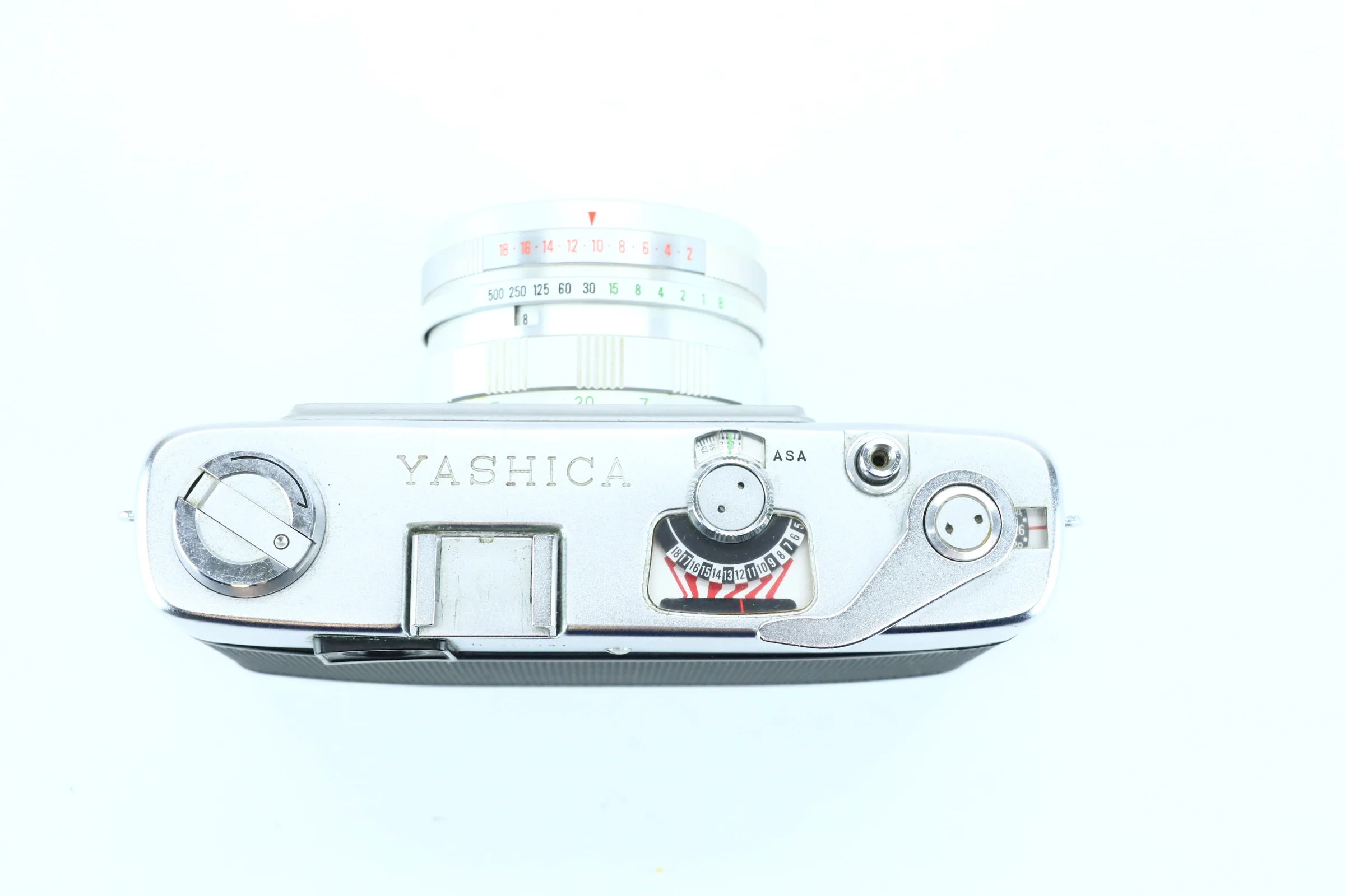 Yashica Minister III + Yashinon 45mm f/2.8 doet sluiter het weer? - Image 4
