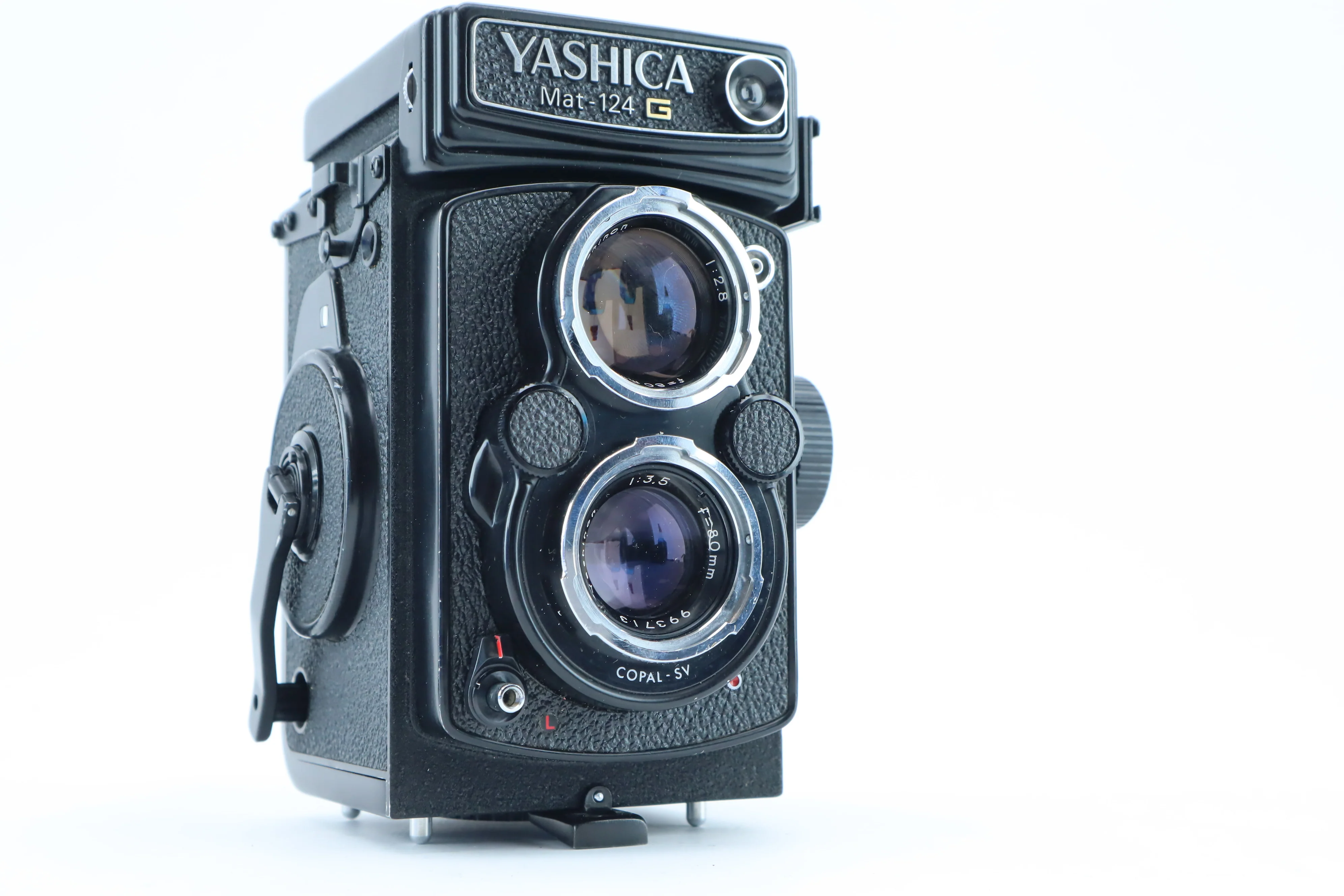 Yashica Mat-124G – Classic Twin-Lens Reflex Camera for 120 Film