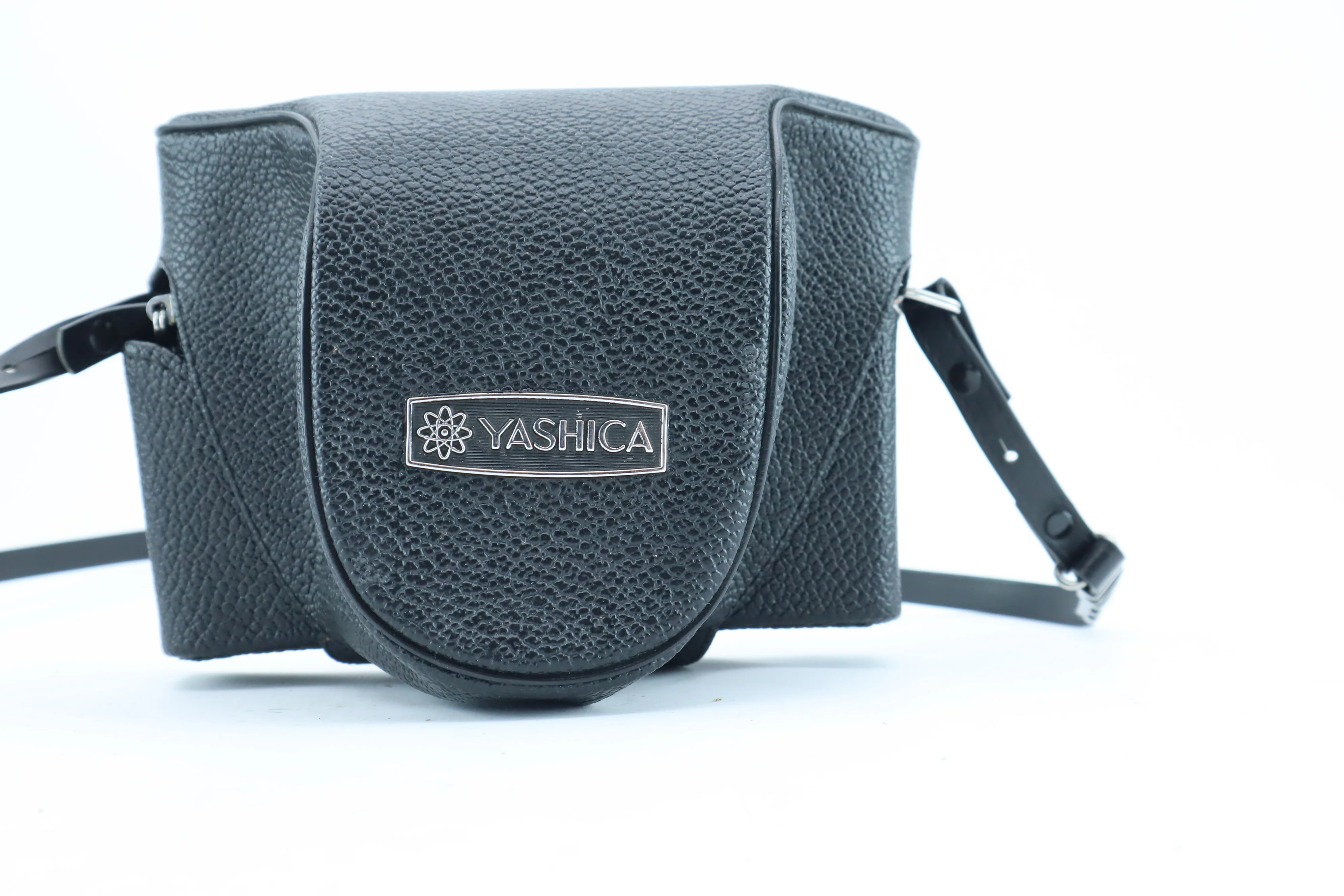 Yashica MG-1 – 35mm Rangefinder Camera with Yashinon 45mm f/2.8 Lens - Image 5