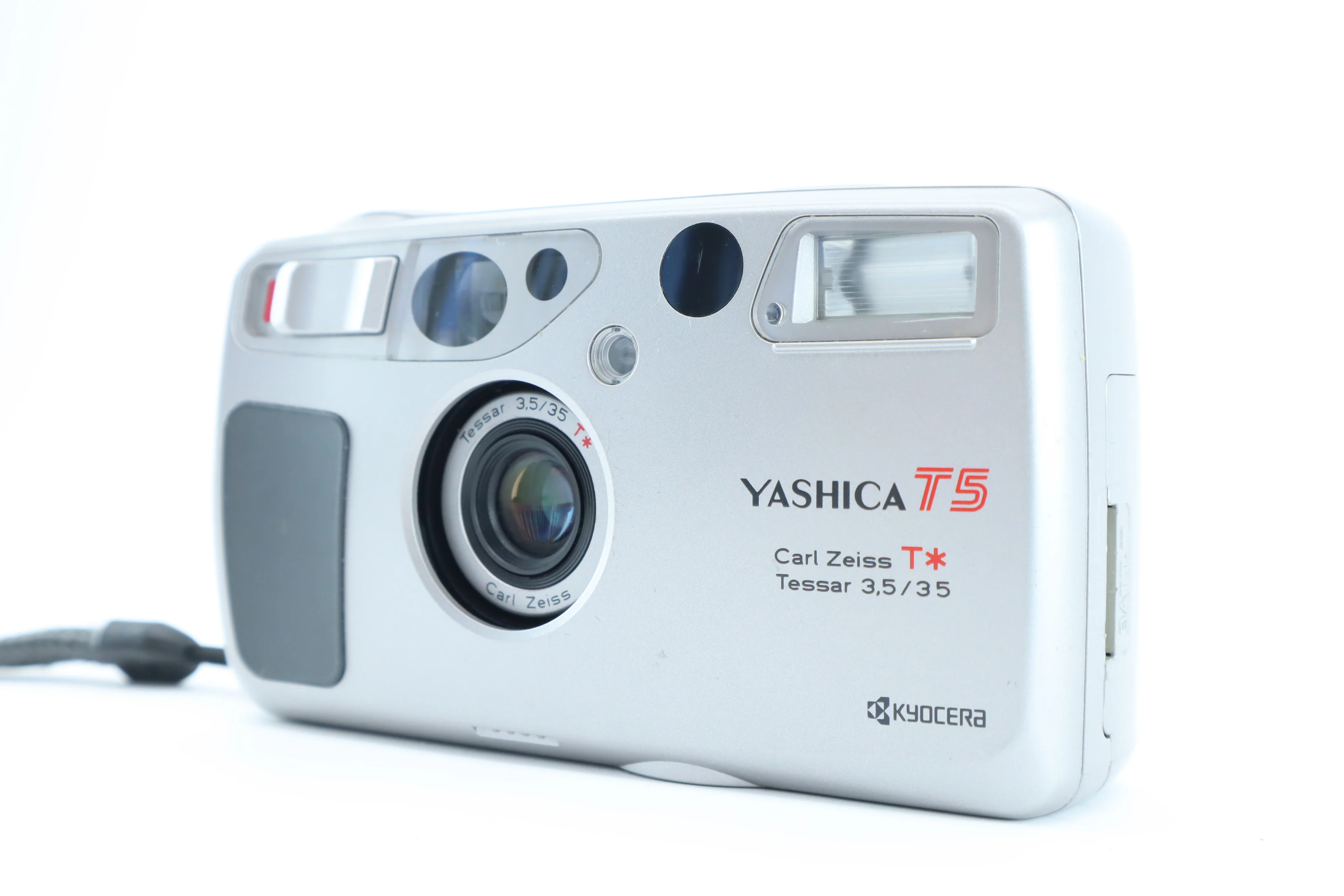 Yashica T5 with Carl Zeiss Tessar T 35mm f/3.5 - Image 3