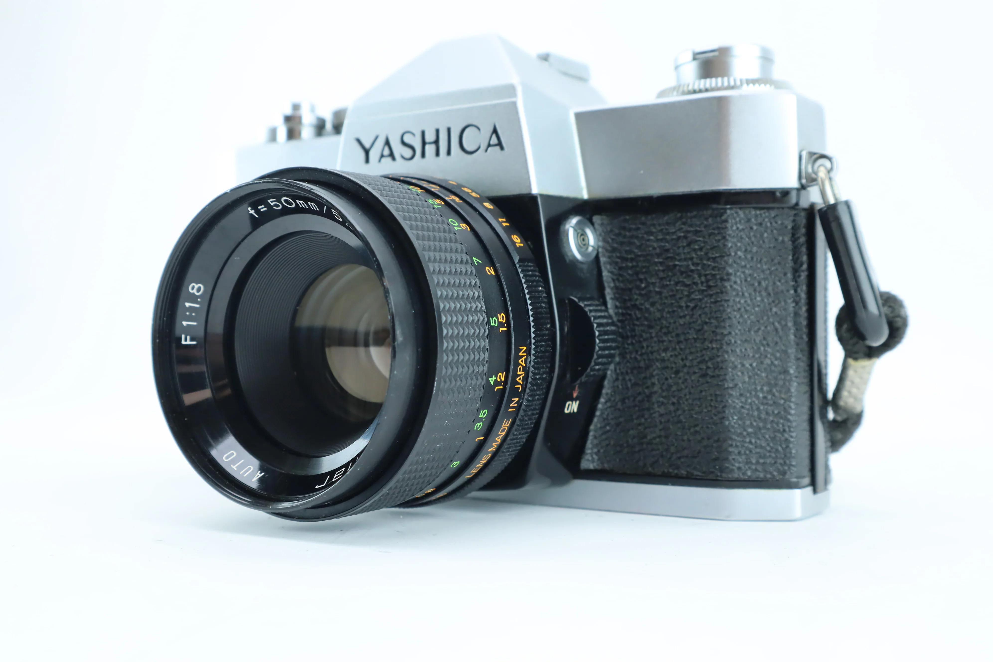 Yashica TL with Carenar Auto 50mm f/1.8 Lens - Image 3