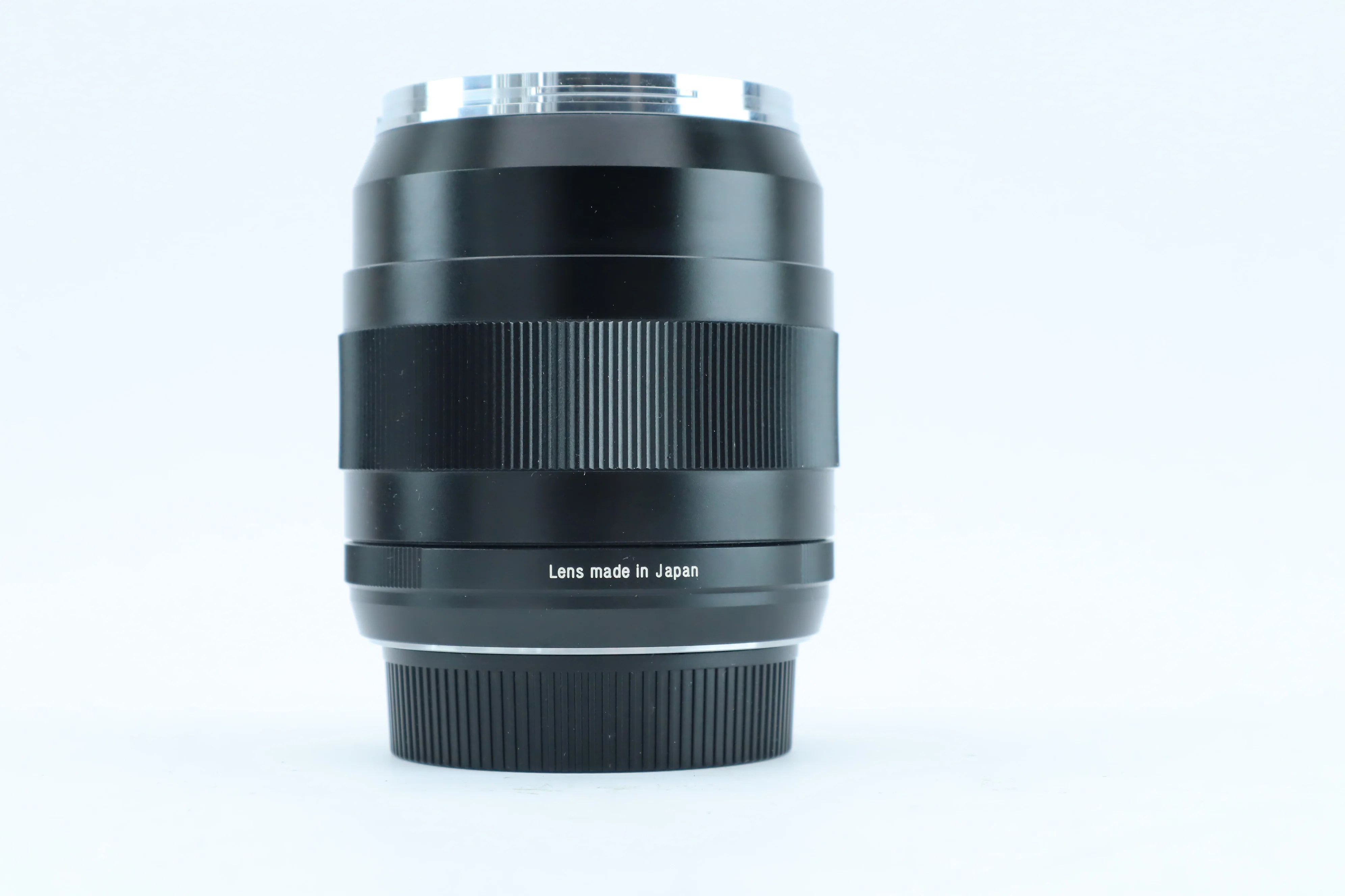 Carl Zeiss Distagon T 35mm f/2 ZE for Canon EF - Image 2
