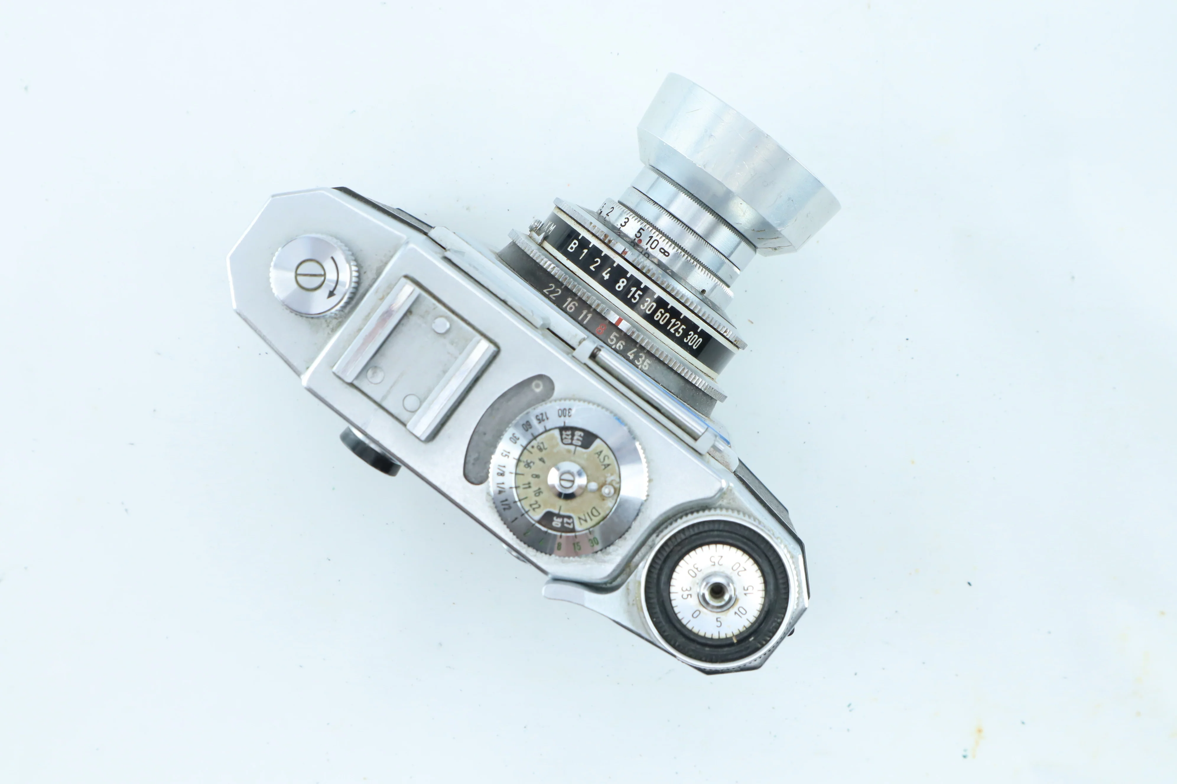 Zeiss Ikon Contina II - Classic German Precision with Novar-Anastigmat 45mm f/3.5 - Image 6