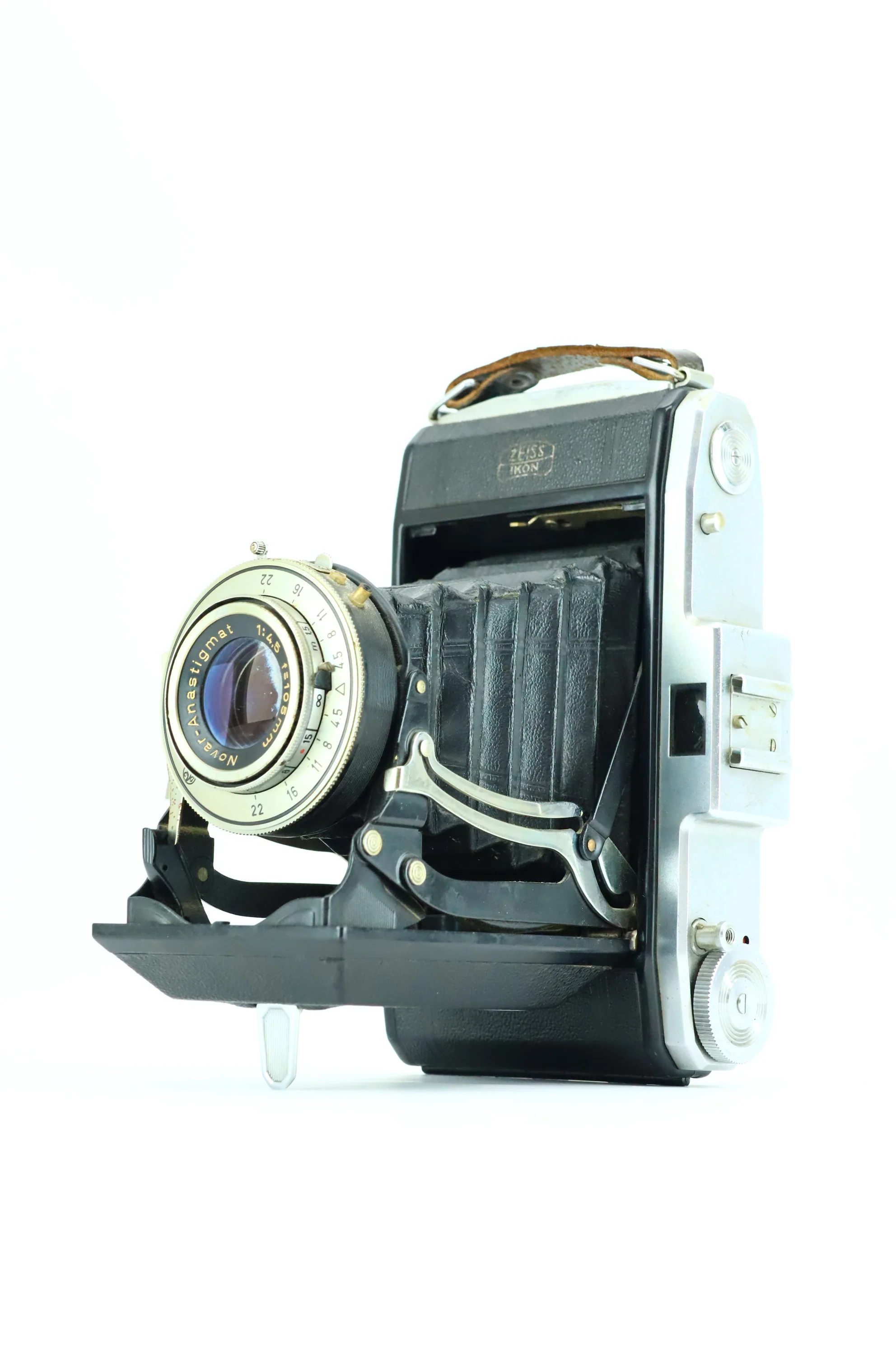 Zeiss Ikon Nettar with Novar-Anastigmat 1:4,5 f=105mm - Image 3